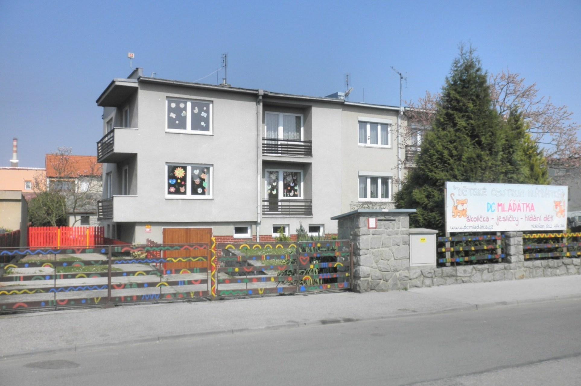 Jesle a Školka DC Mláďátka