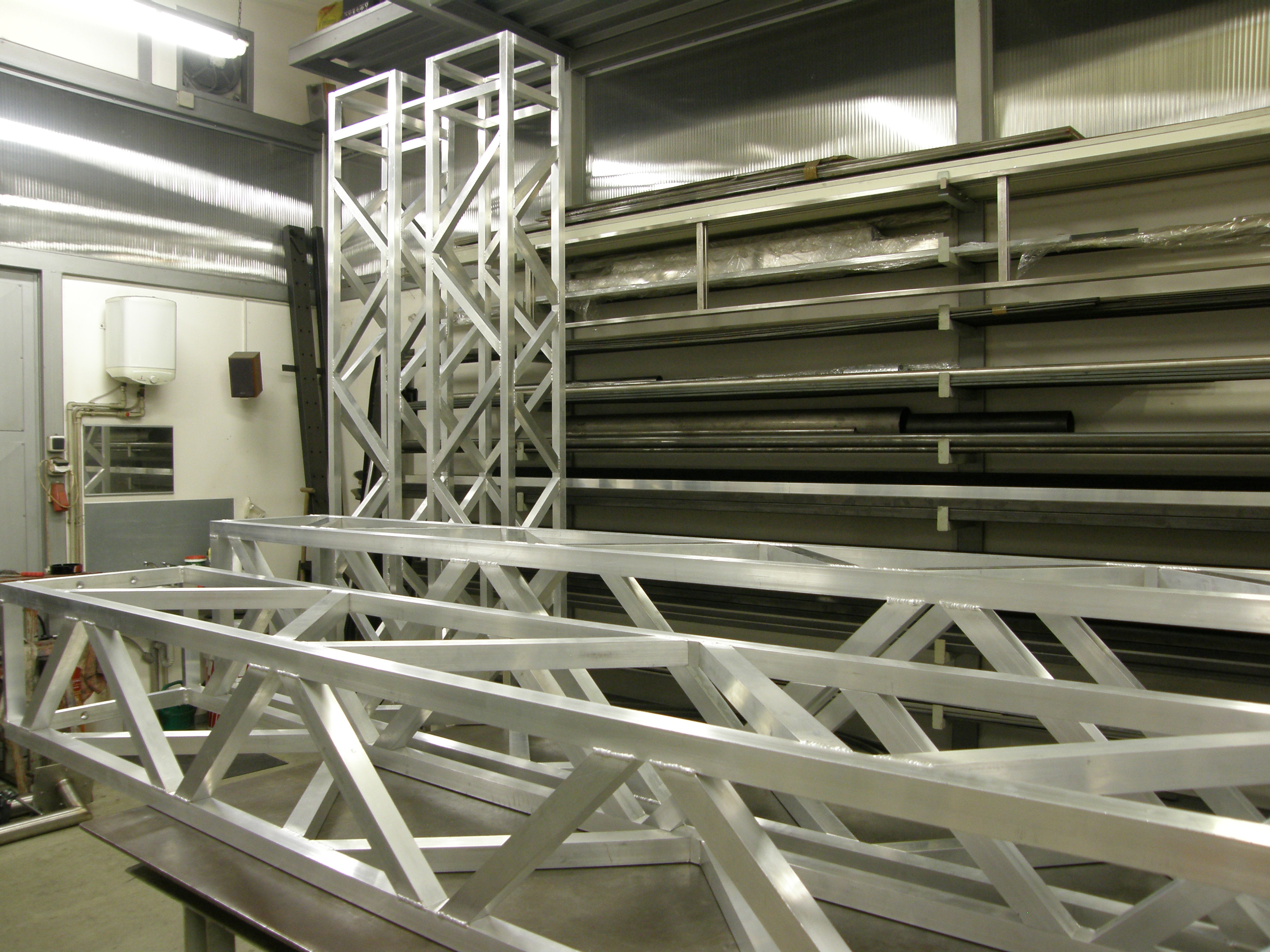 ZÁMEČNICTVÍ A SVAŘOVÁNÍ HLINÍKU - KOVO DVOŘÁK foto 4