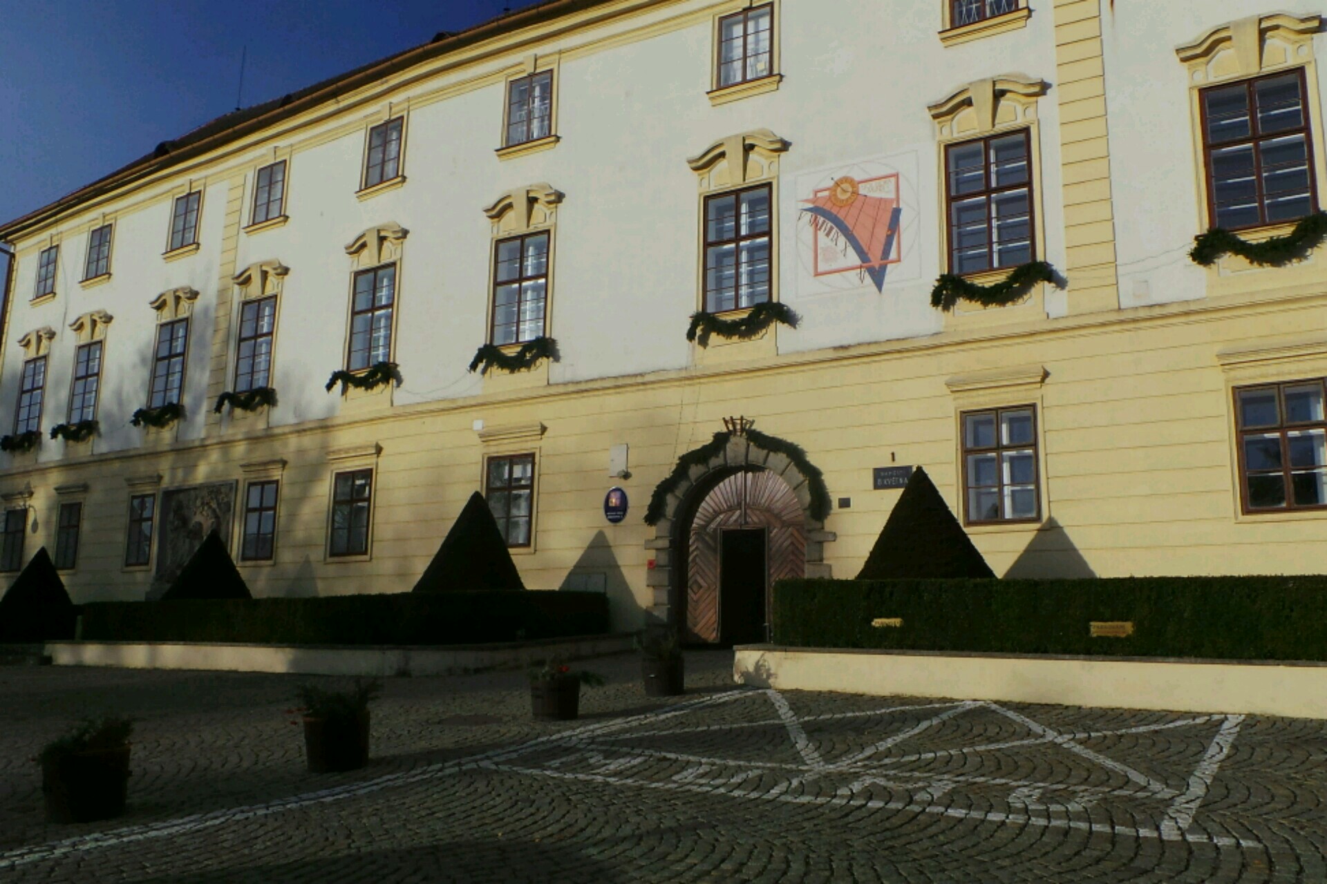 MÚ Hrotovice - Odbor ekonomický a investiční