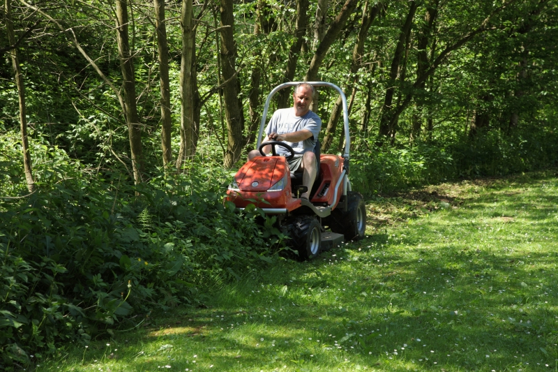 Sekání svahů - RETOS Praha s.r.o. foto 3