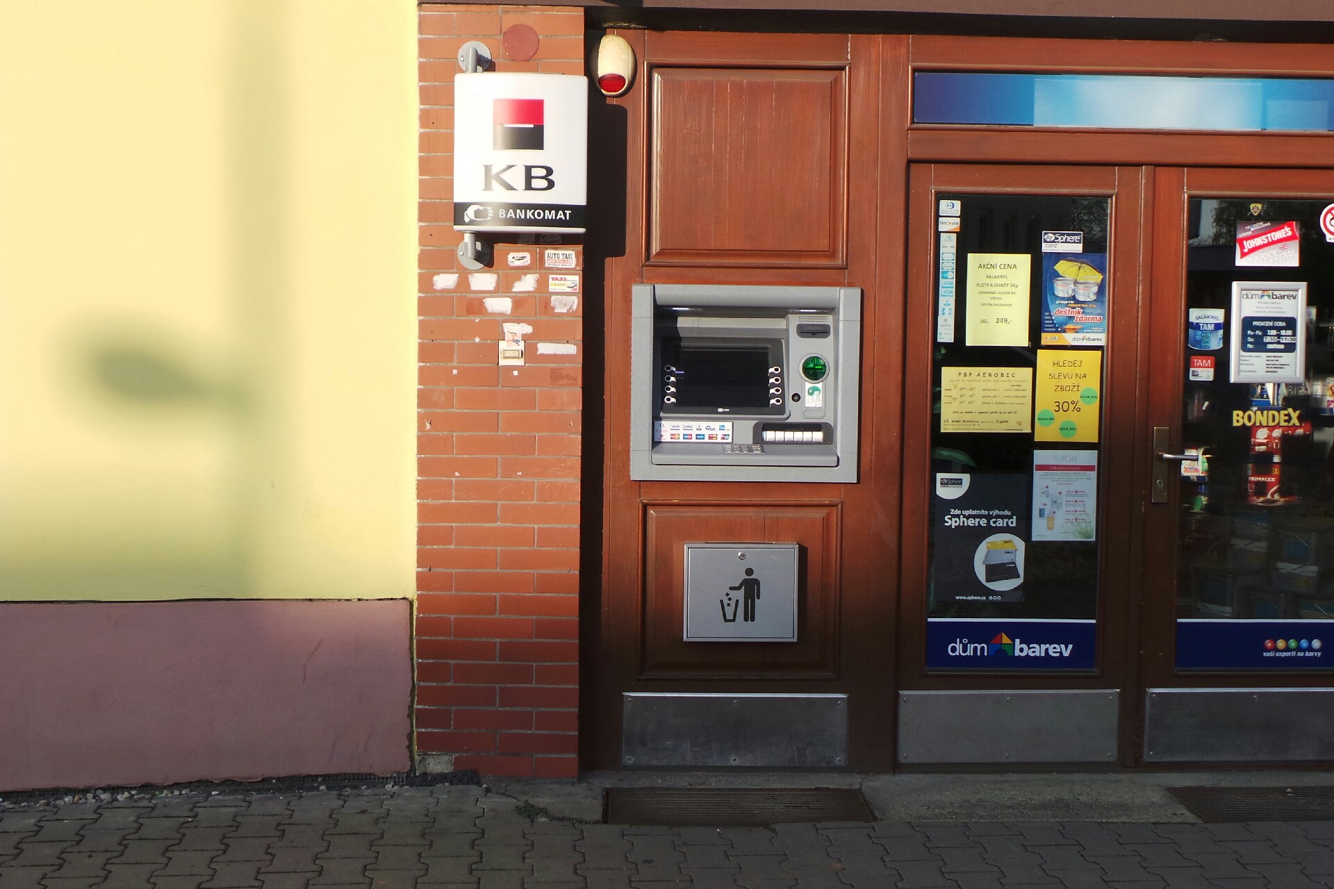 Bankomat Komerční banky foto 1