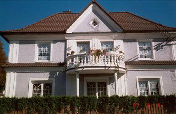 AŠSKÁ FEZA, spol. s r.o.