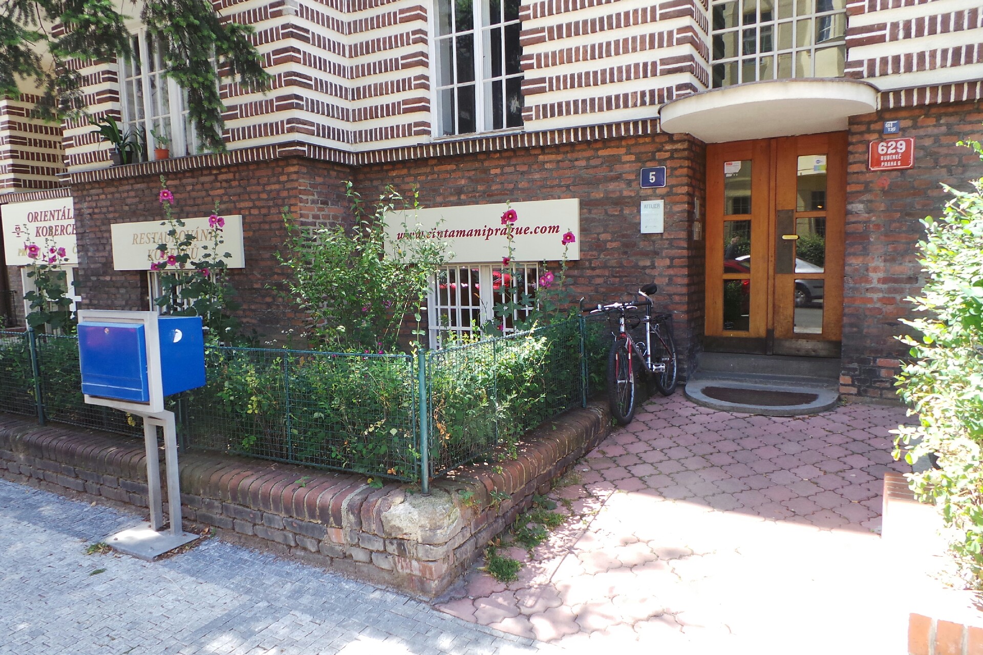 CINTAMANI Prague, s.r.o.