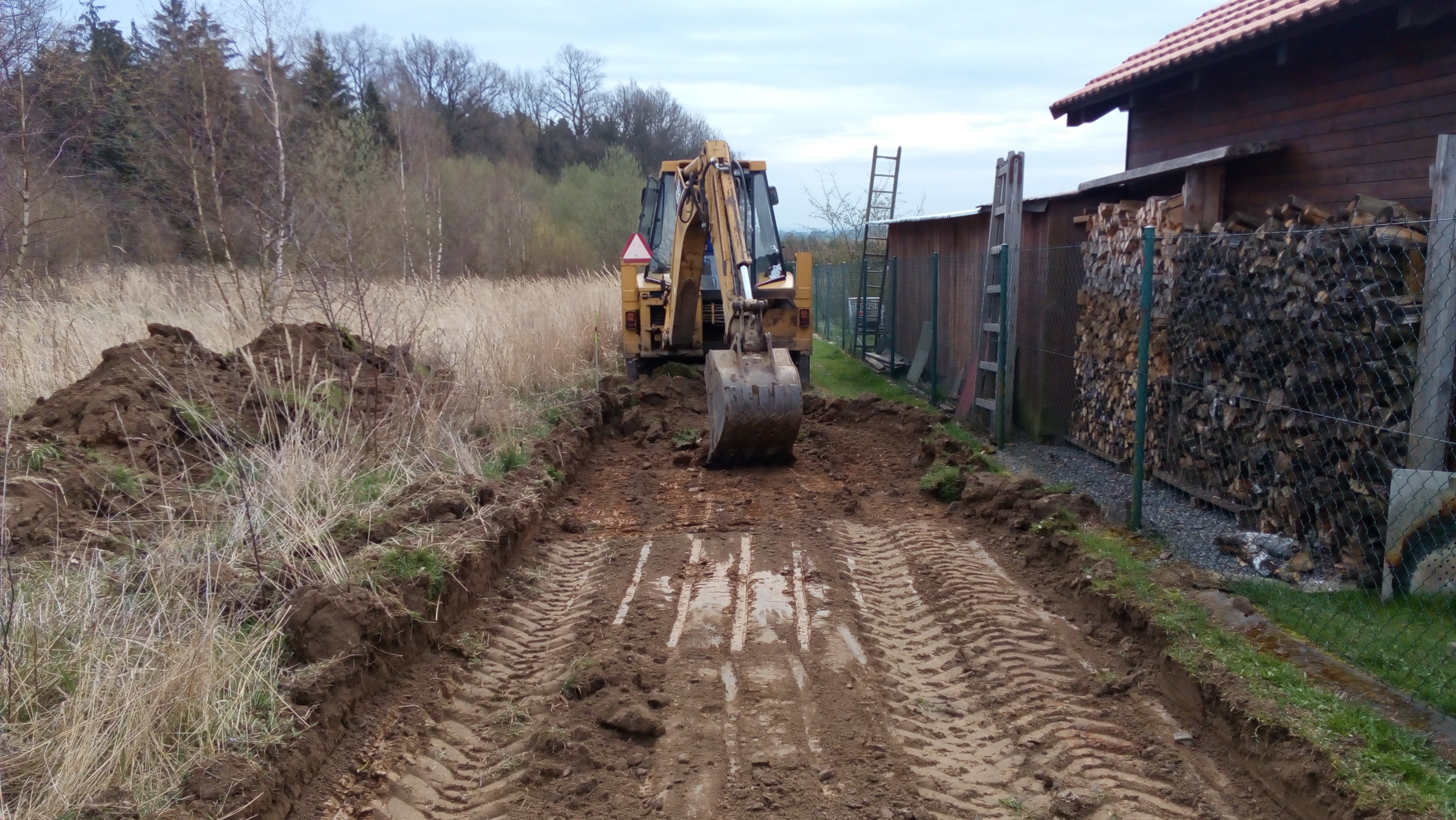 Lukáš Cvach - zemní práce a terénní úpravy foto 2