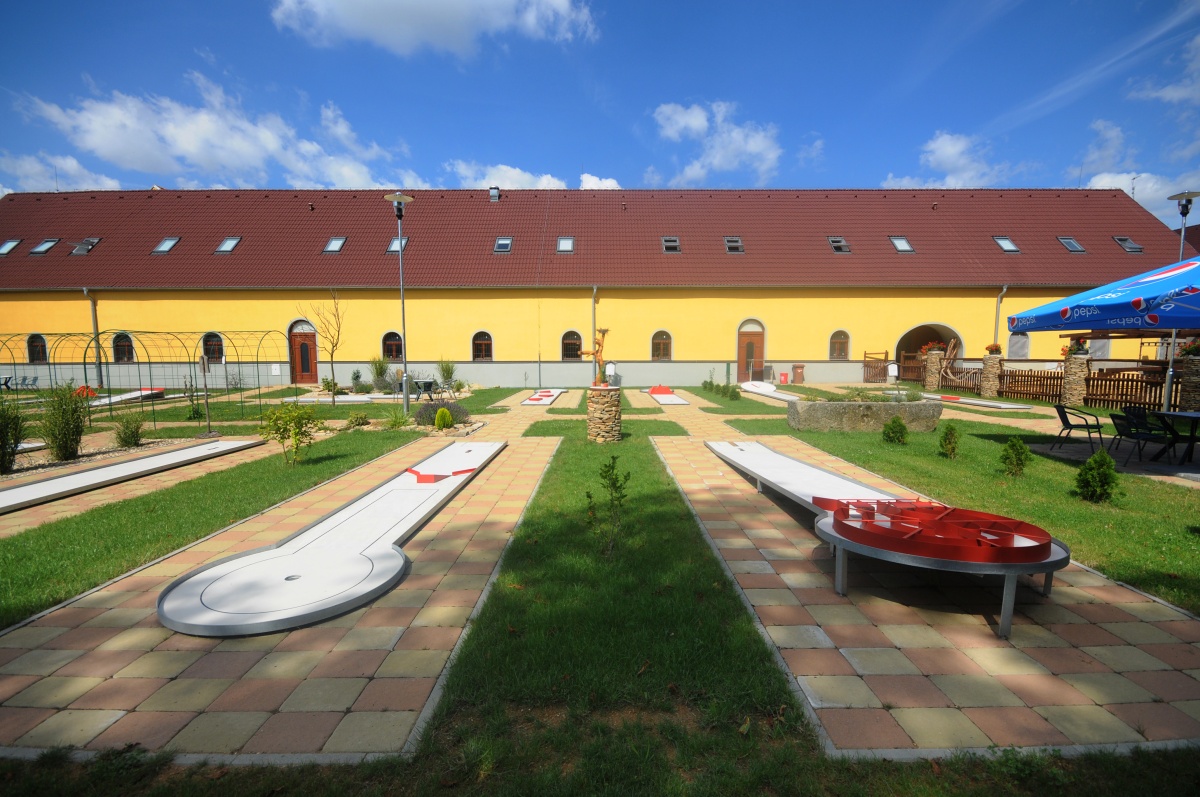 Minigolfové hříště - Minigolfový oddíl TJ Náměšť nad Oslavou
