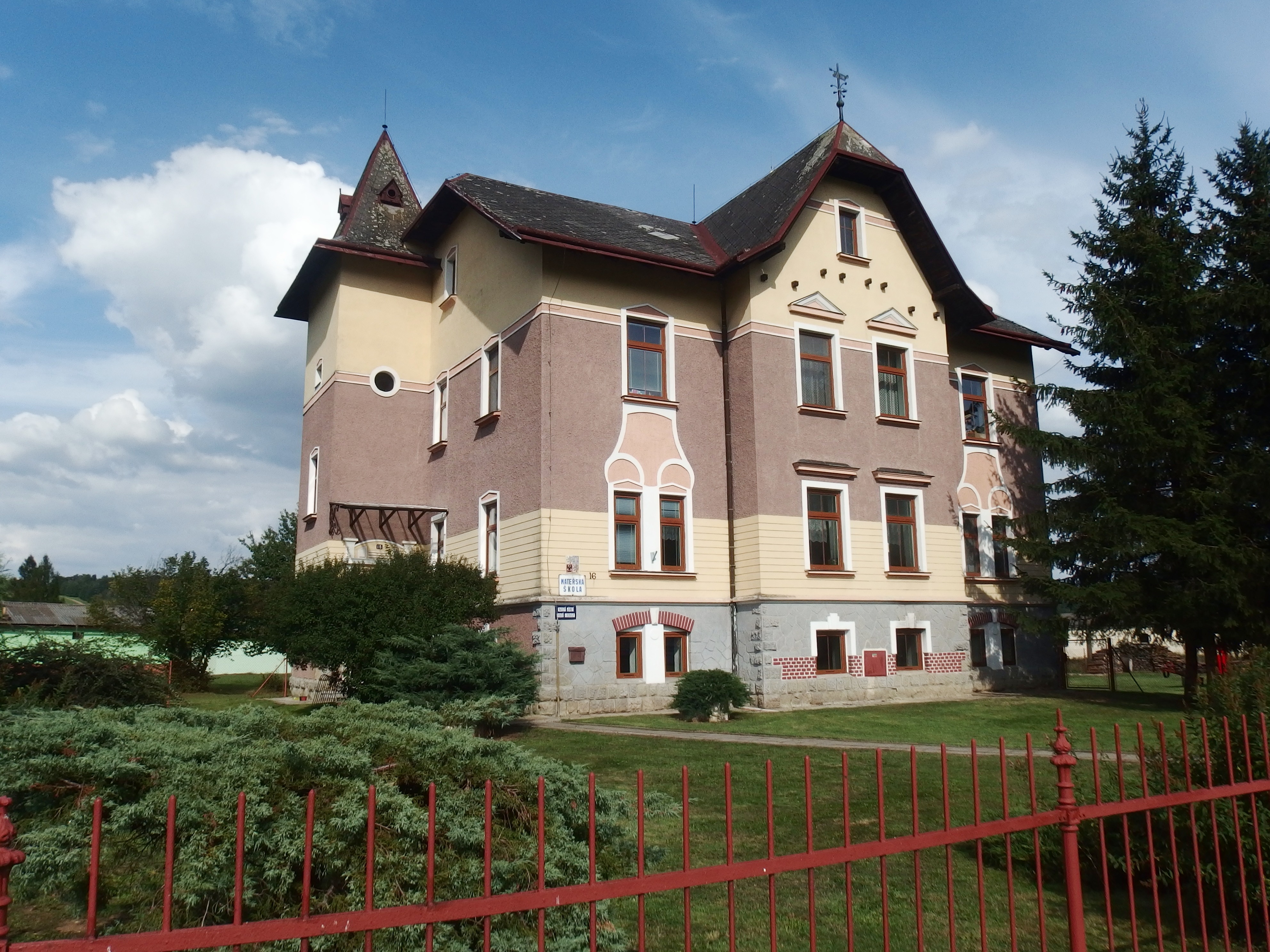 Mateřská škola Linhartice