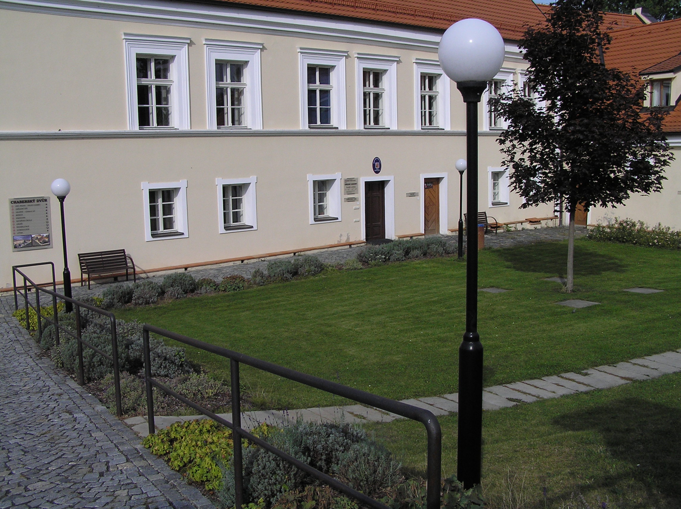 Úřad městské části Praha-Dolní Chabry