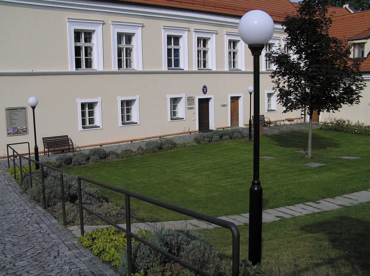 Úřad městské části Praha-Dolní Chabry