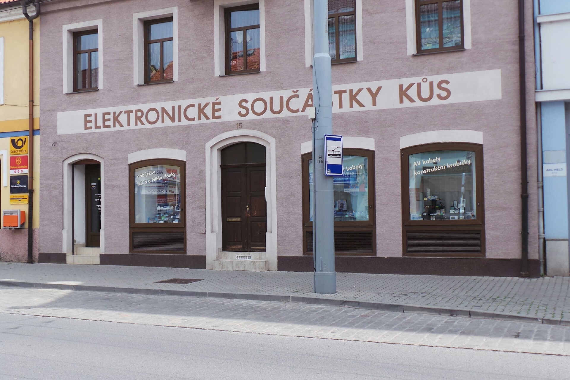 Kůs elektronické součástky