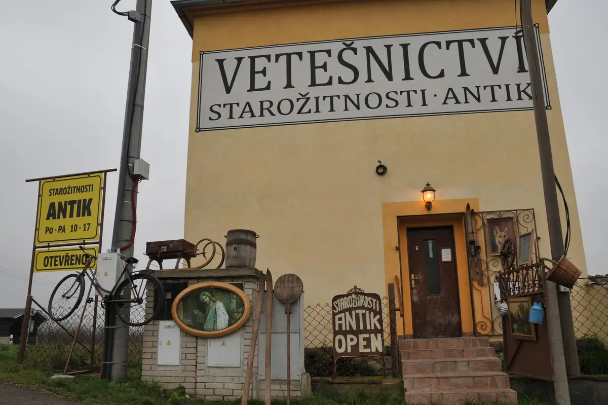 Vetešnictví starožitnosti antik - Lukáš Zuska