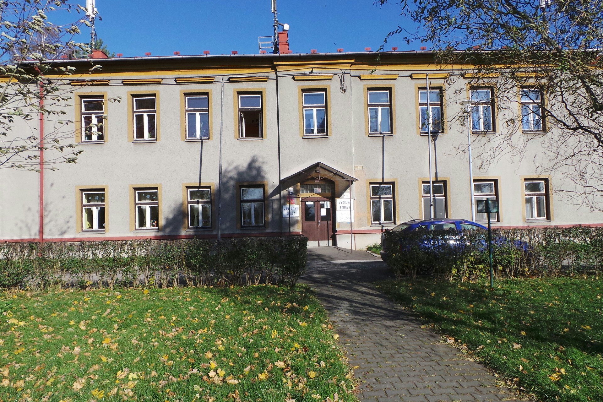 Základní škola Ostrava-Radvanice, Vrchlického 5