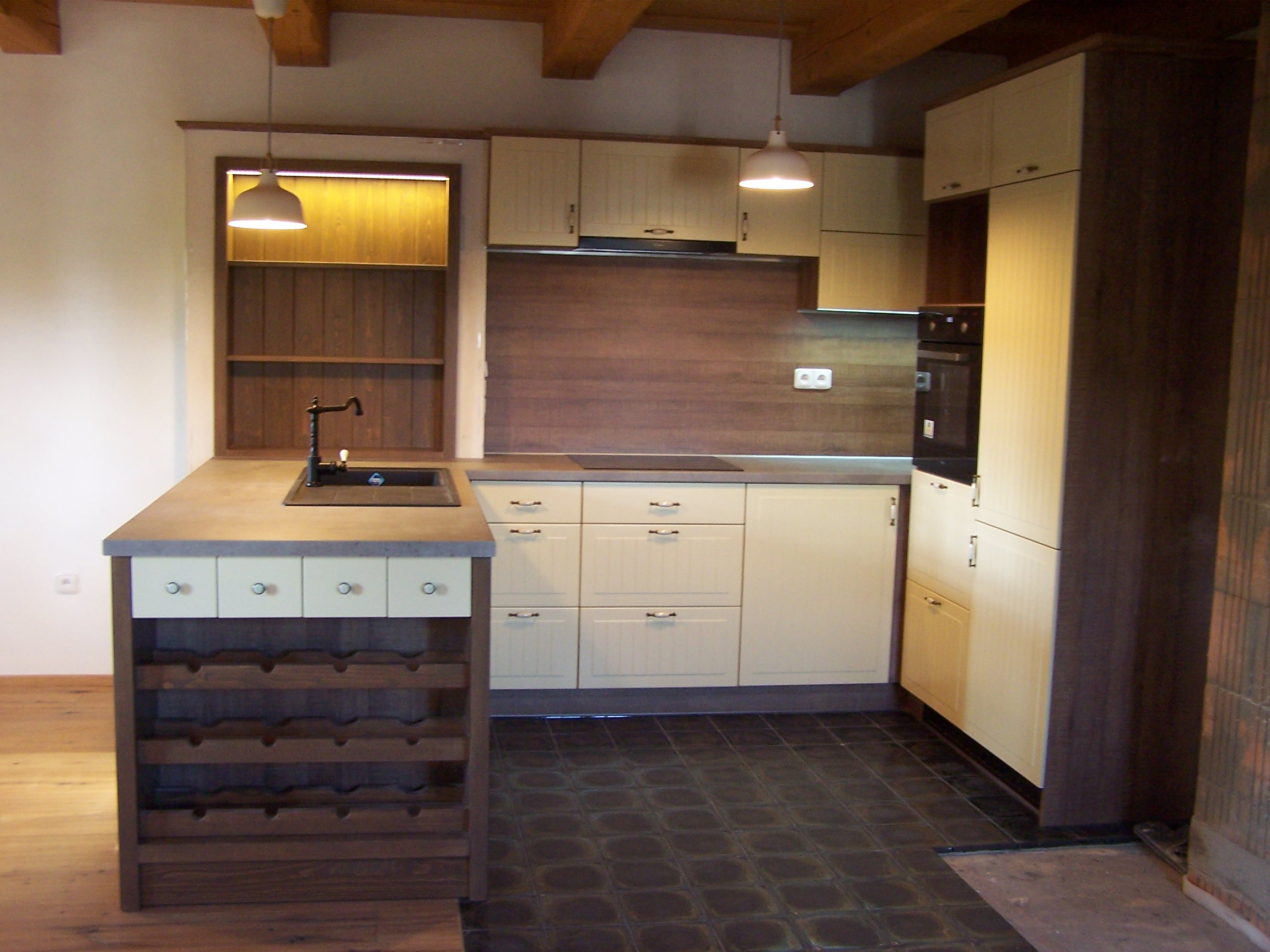 Lukáš Pelda - zakázkové truhlářství foto 2