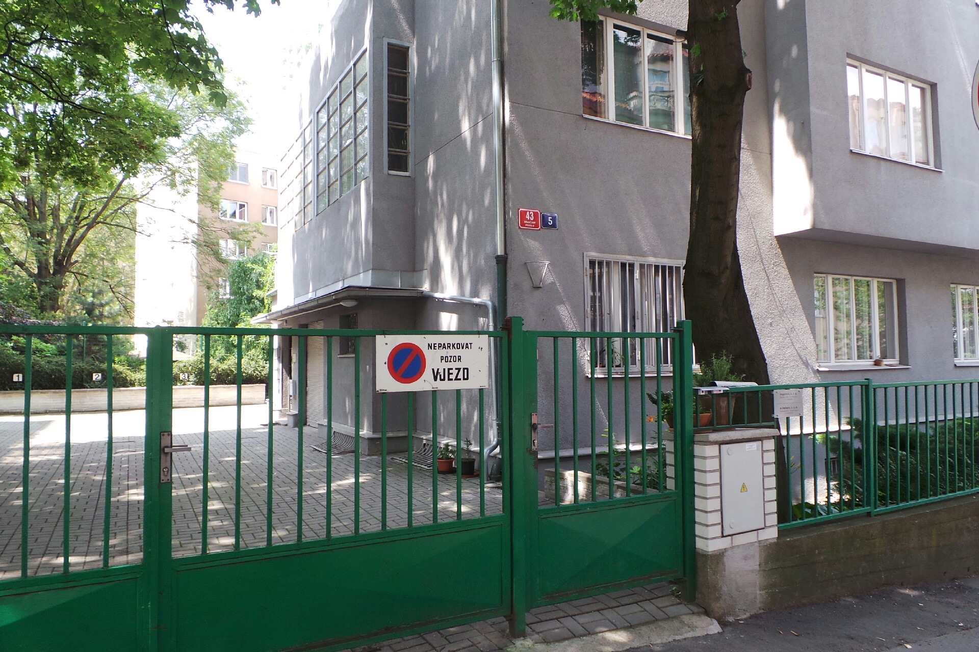 Ing. arch. Josef Pfeifer - Moddum