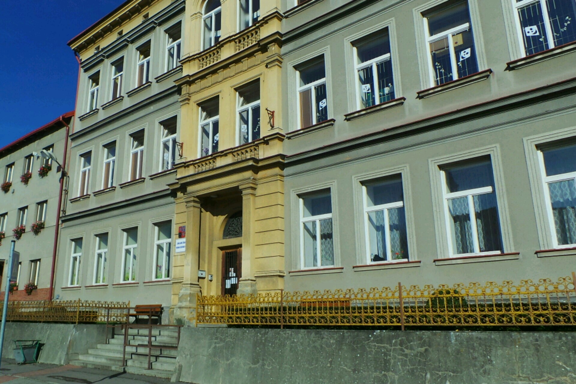 ZŠ Ivana Olbrachta Semily, Komenského náměstí