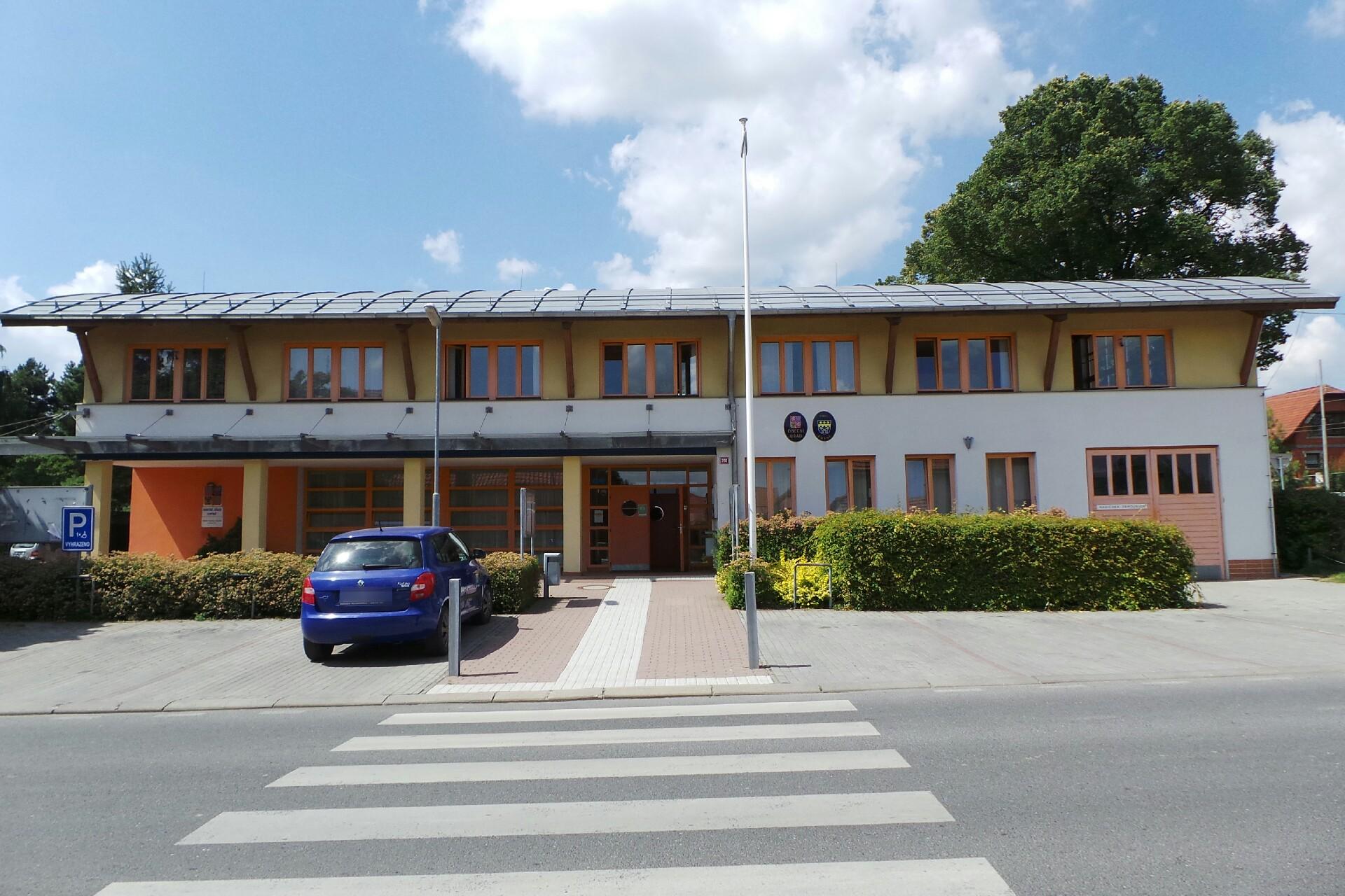 Obecní knihovna Chýně