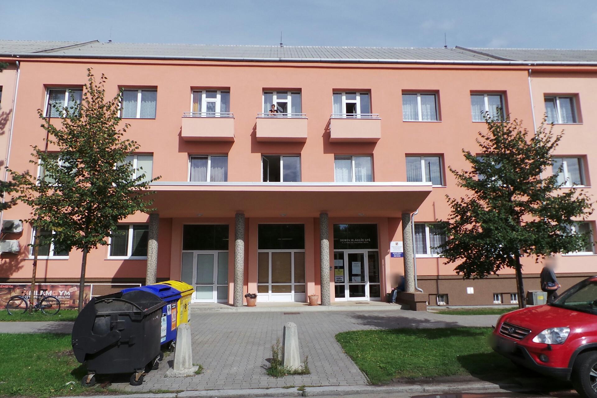 Střední průmyslová škola, Obchodní akademie a Jazyková škola s právem státní jazykové zkoušky, Frýdek-Místek - domov mládeže