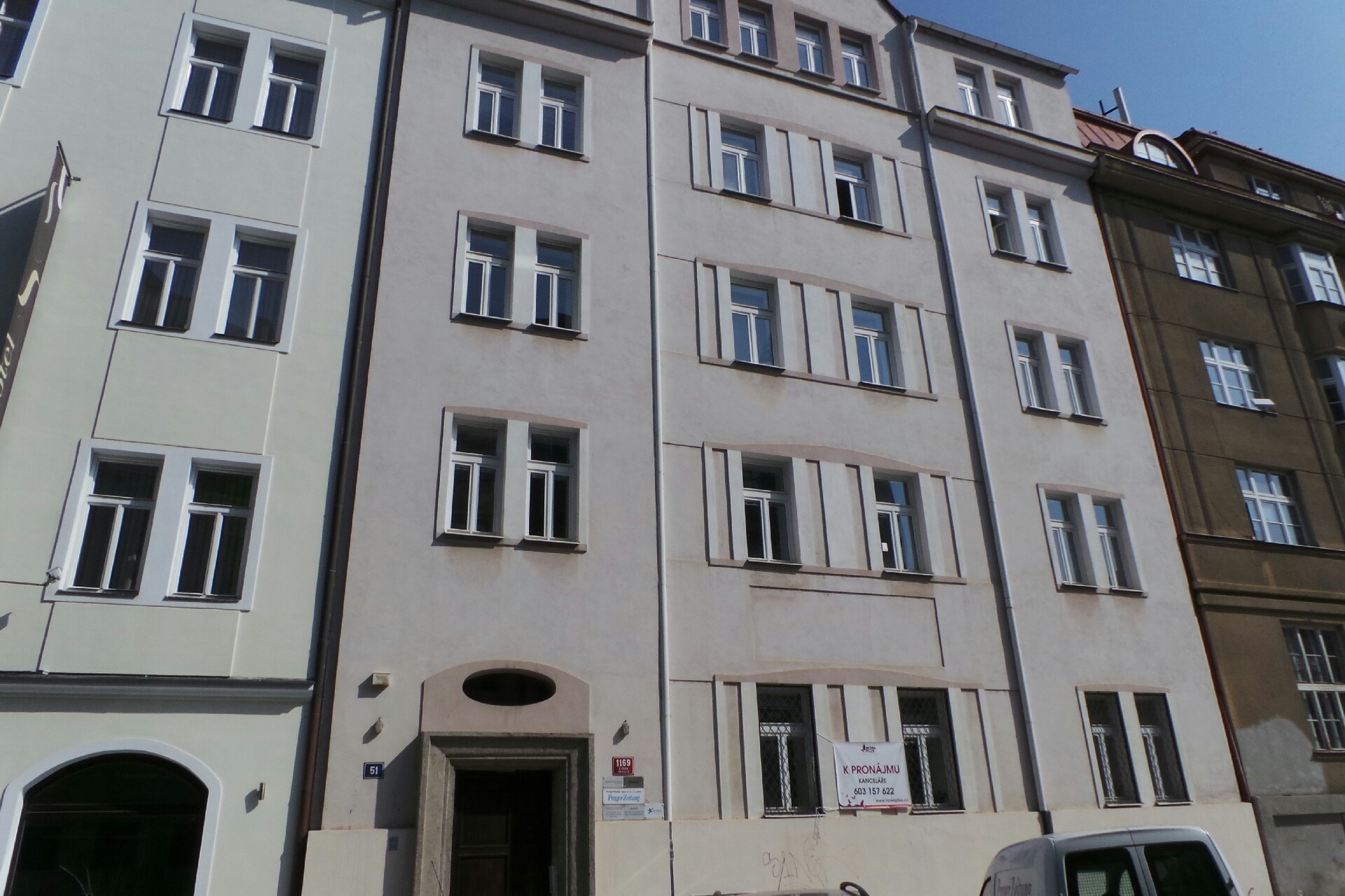 Mgr. Monika Hoffmannová