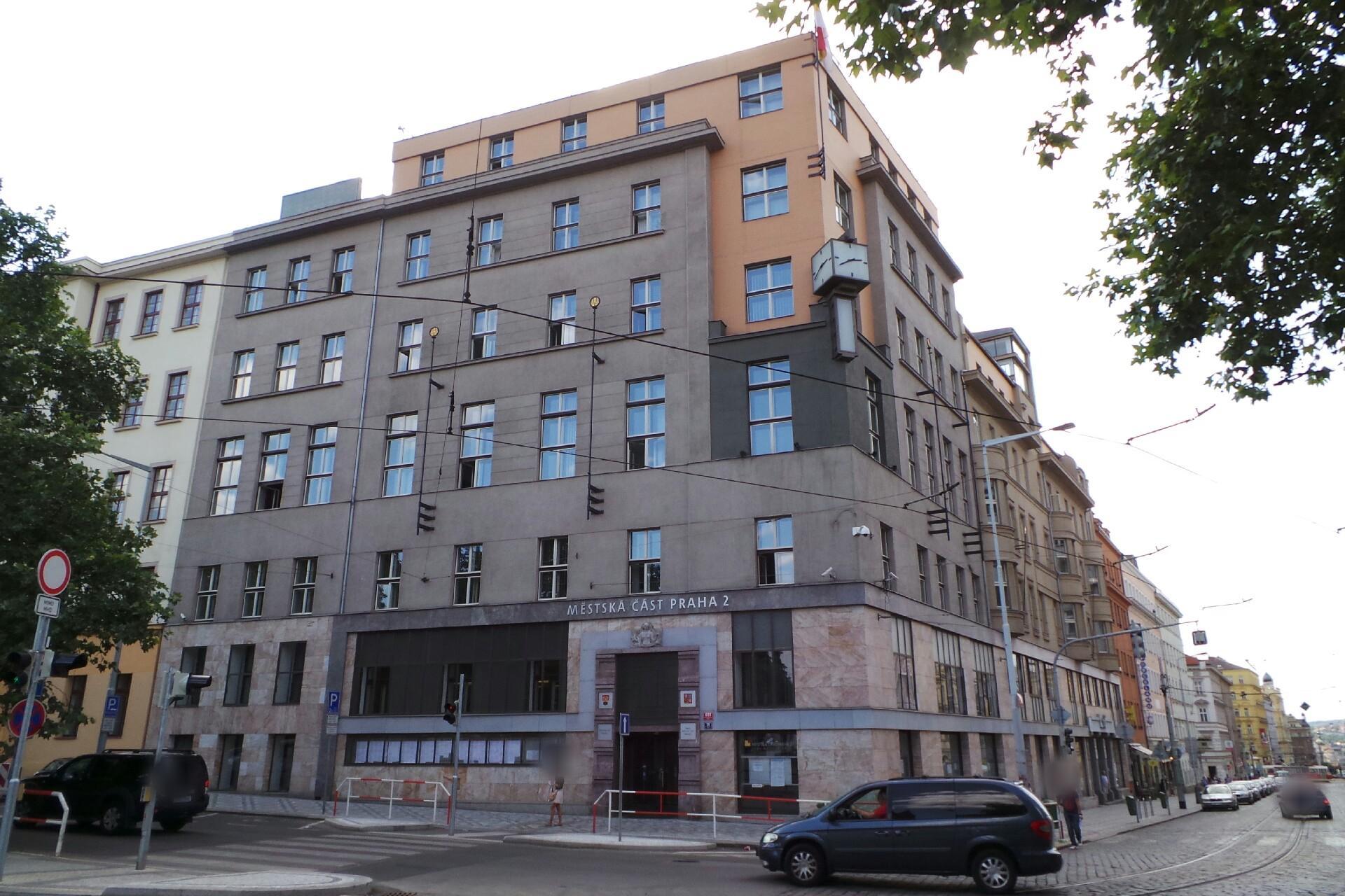ÚMČ Praha 2 - Odbor majetku a investic