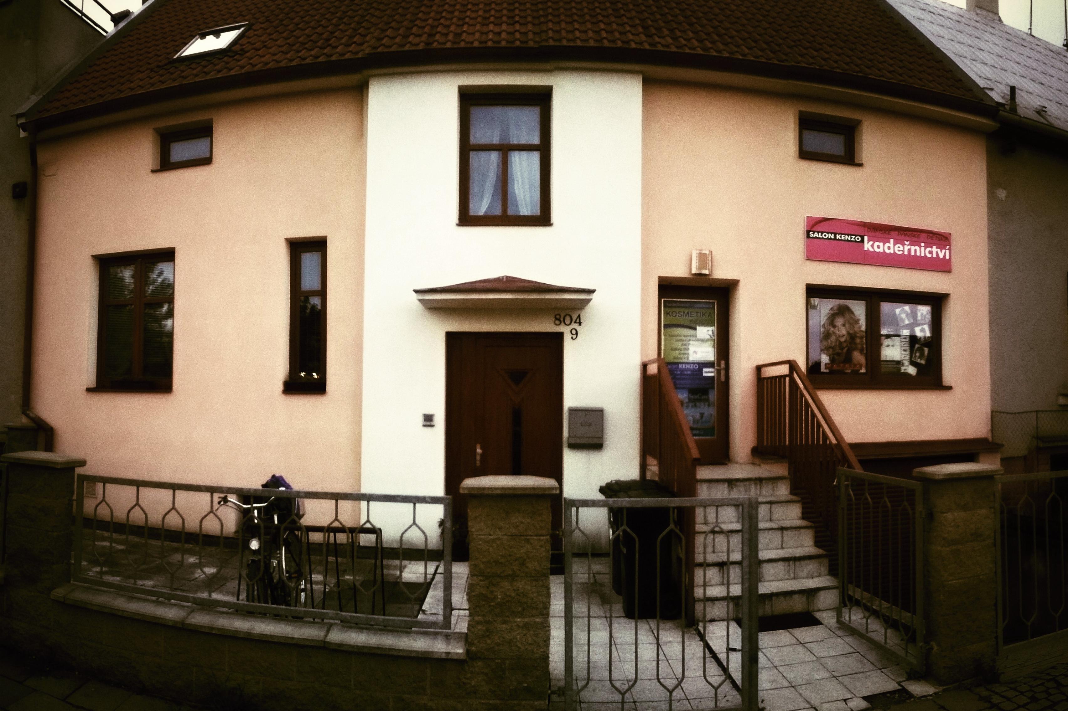 Salon Kenzo kadeřnictví, kosmetika