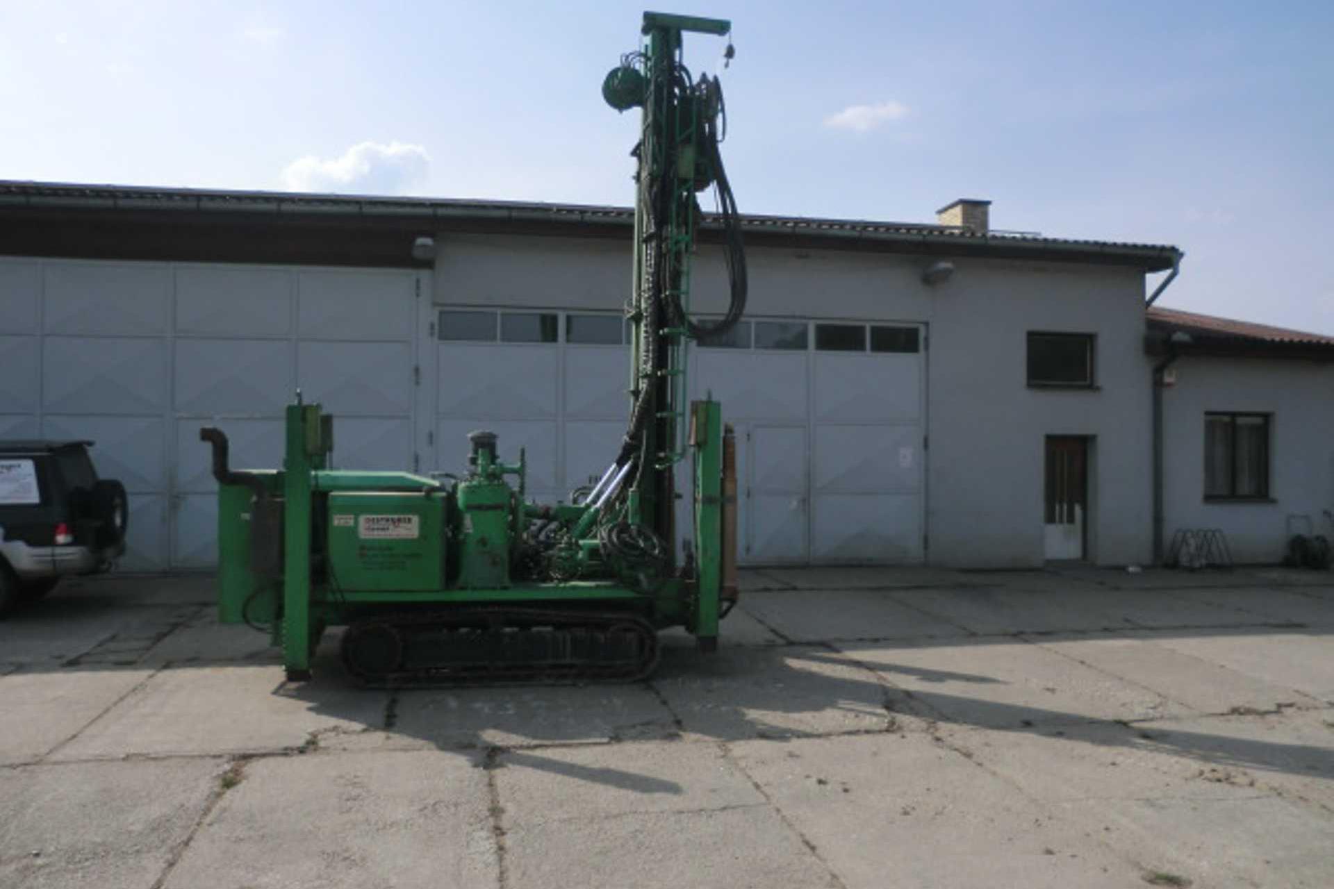 STUDNAŘSTVÍ KOVÁŘ