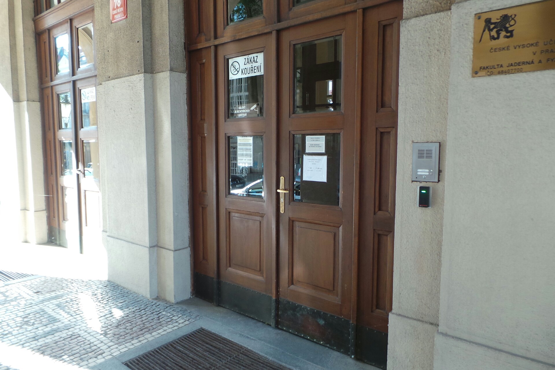 České vysoké učení technické v Praze - Ústřední knihovna Fakulty jaderné a fyzikálně inženýrské