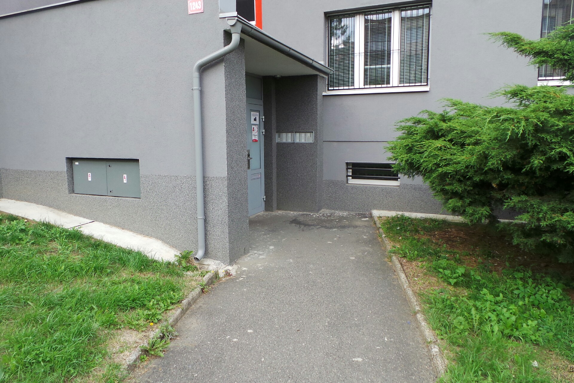 UNISERVIS - REALITY, s.r.o.