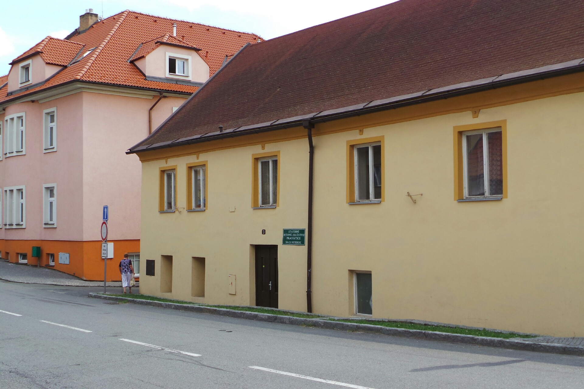 Stavební bytové družstvo Prachatice sídlo Husinec