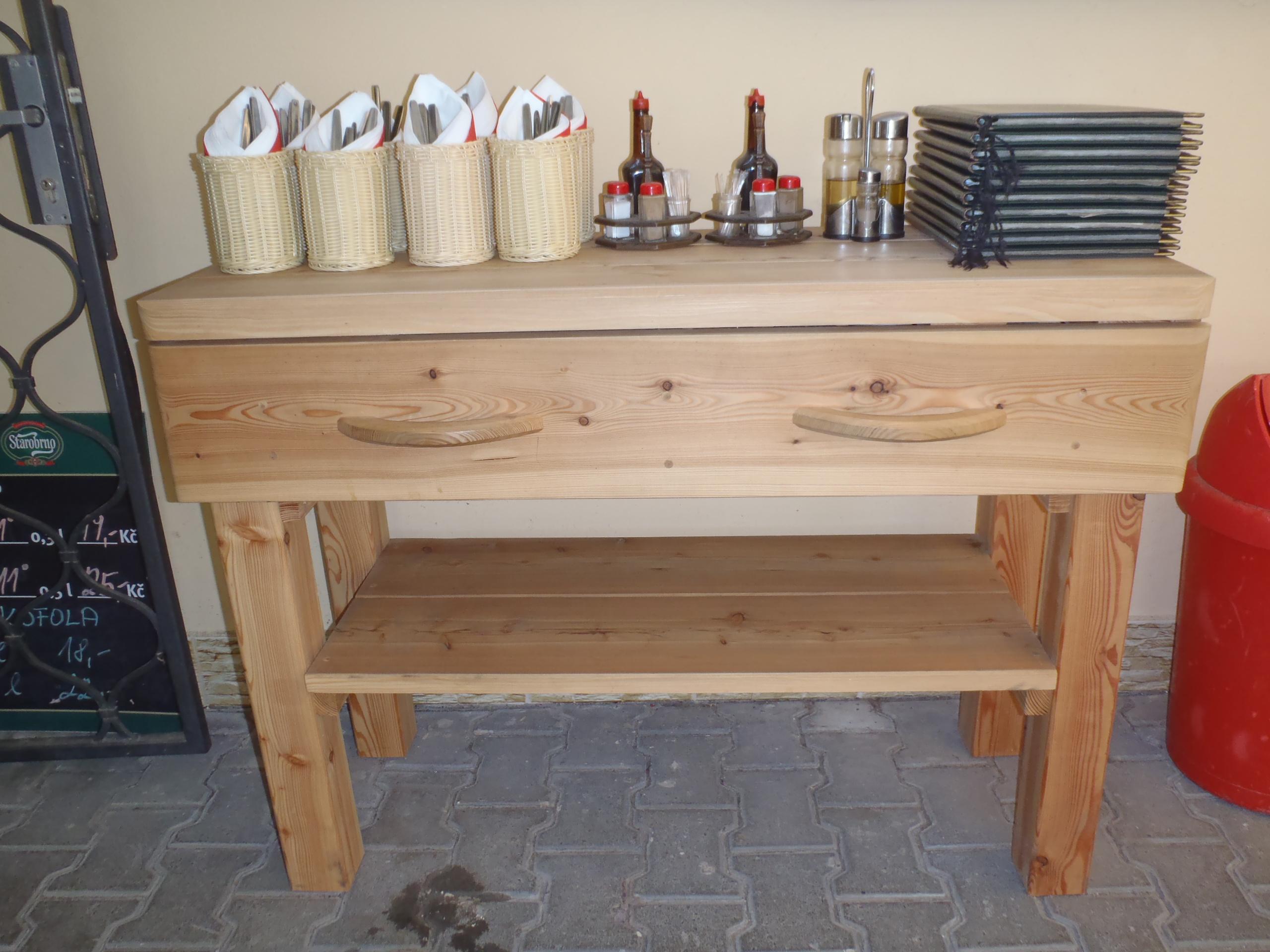 Výroba z masivu Konny foto 3