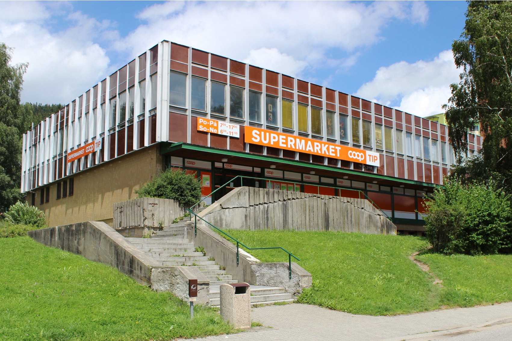 Supermarket COOP TIP