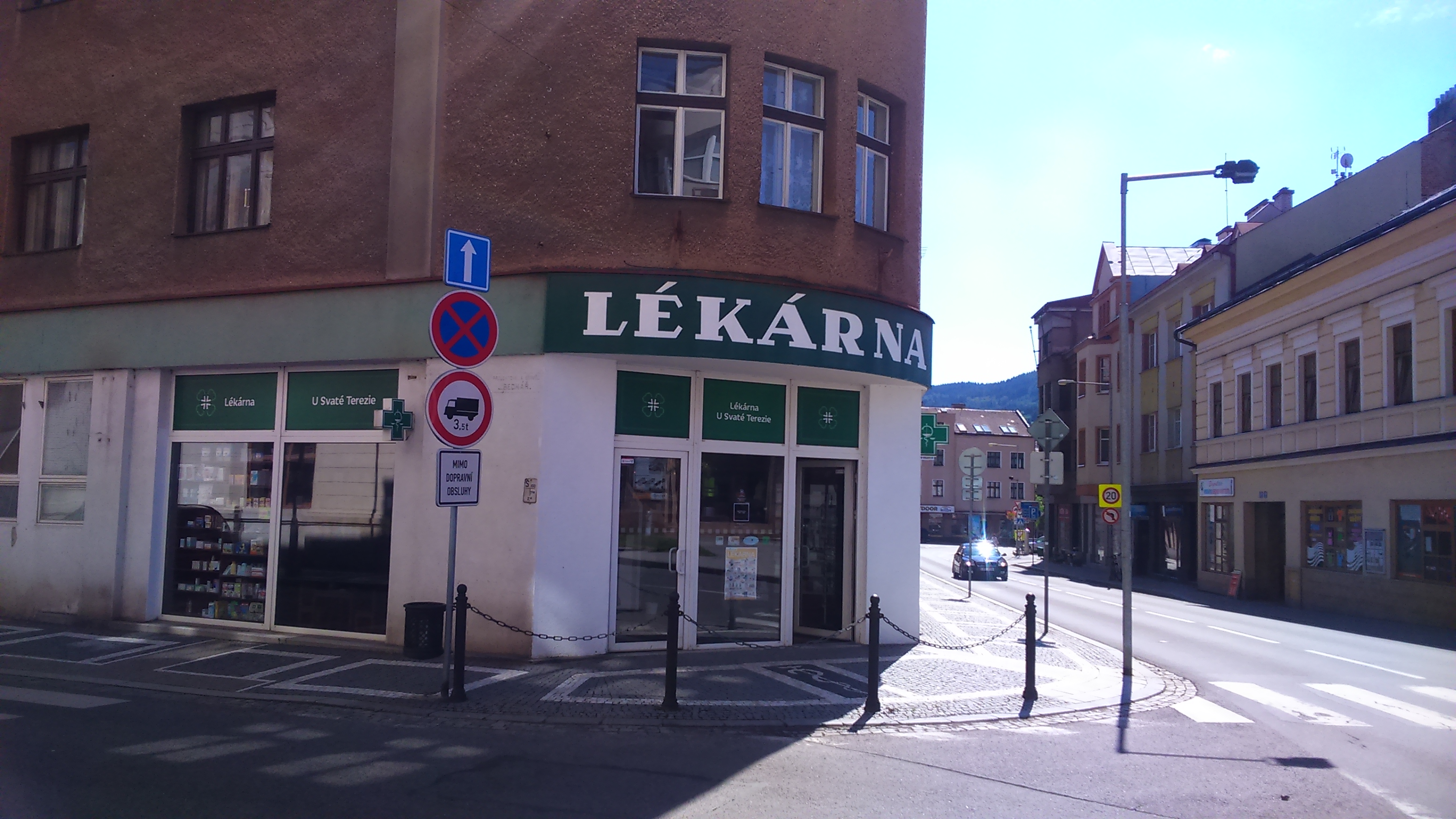 Lékárna U Svaté Terezie foto 2