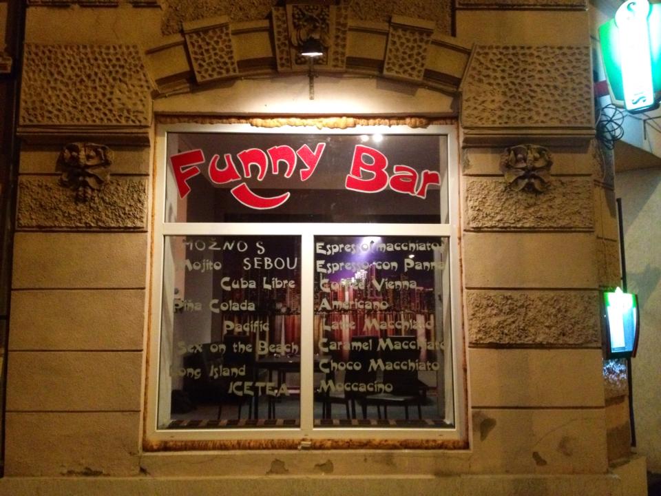 FUNNY BAR cocktail & coffee foto 2