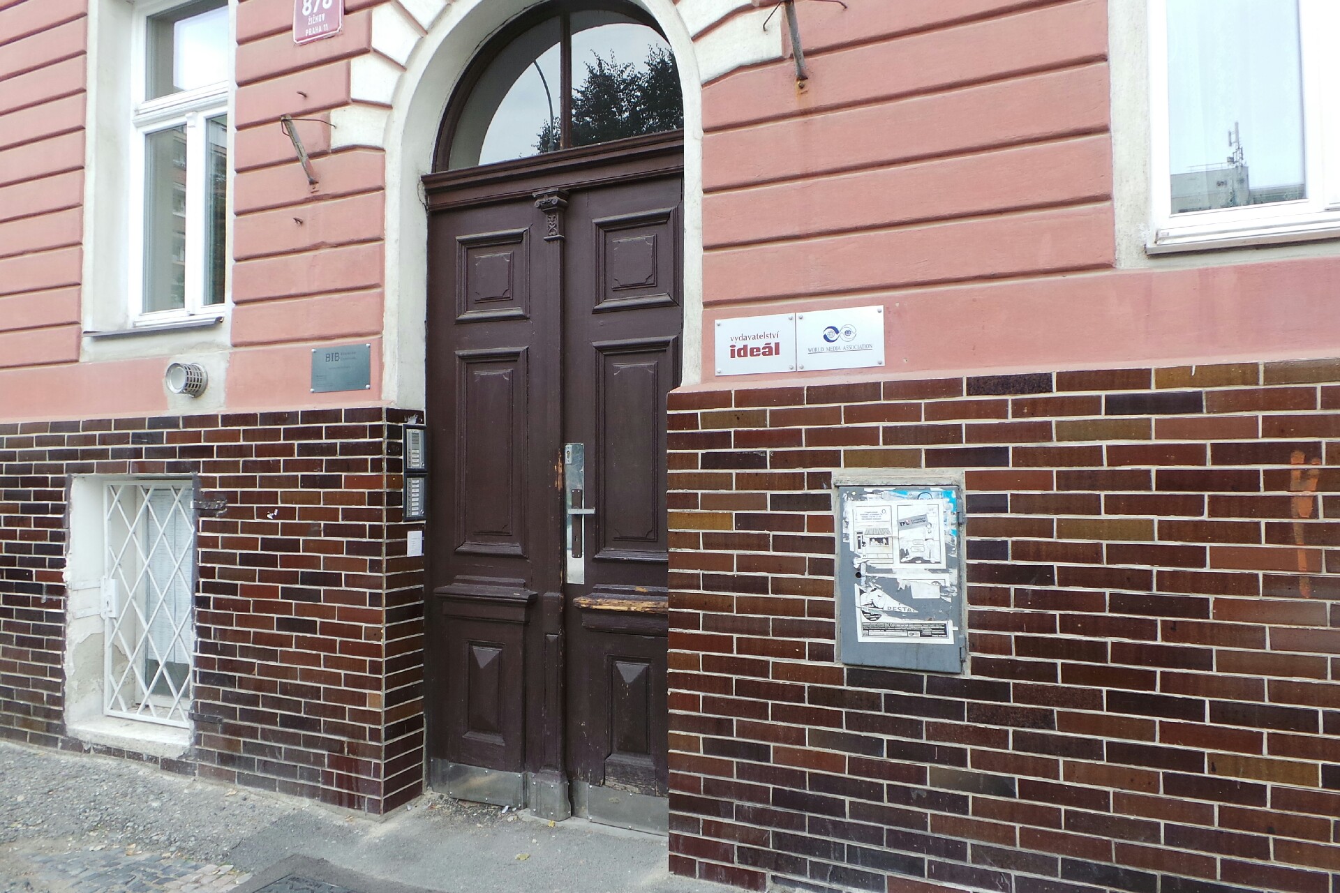 P - SERVIS PRAHA, s.r.o.