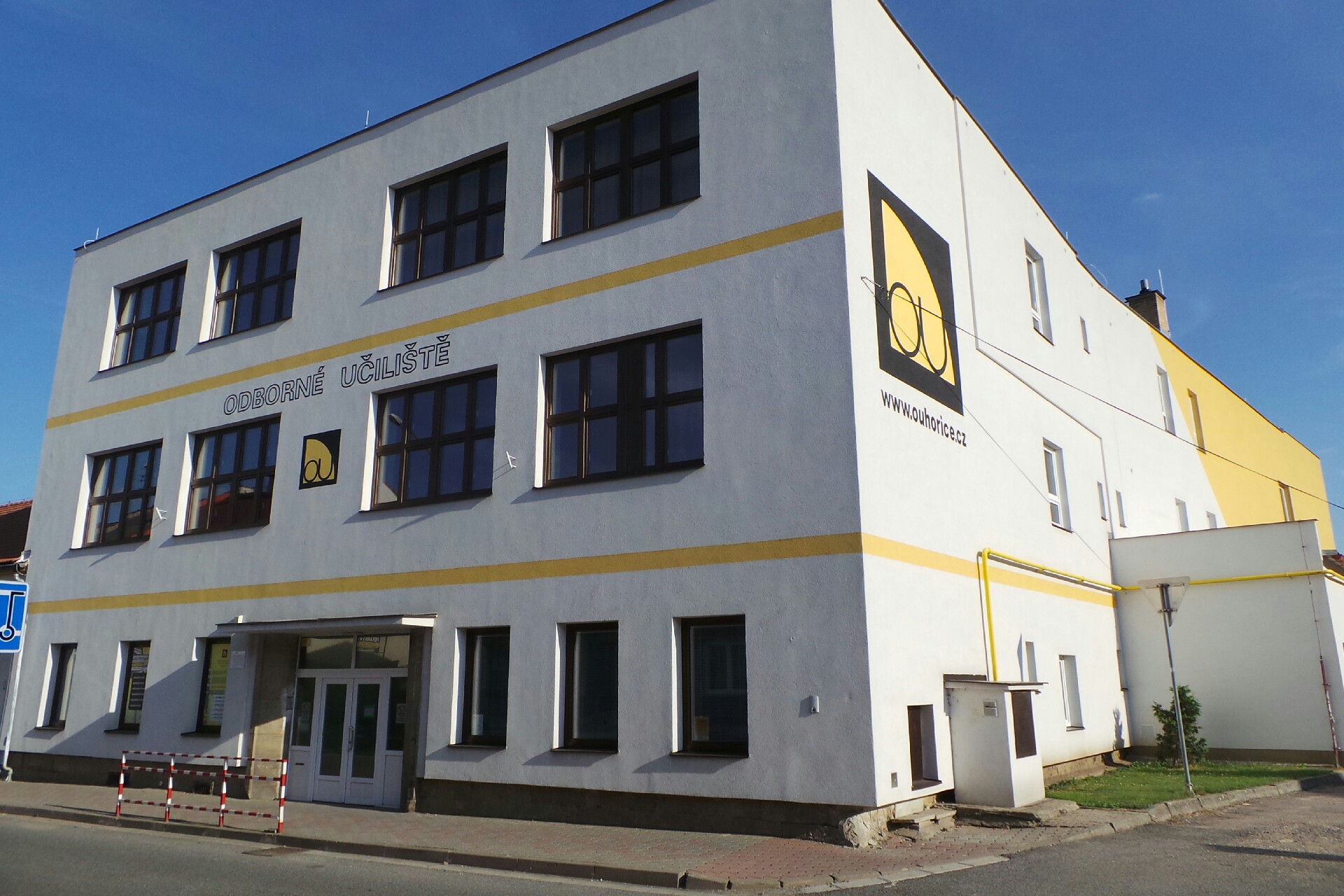 Střední škola řemesel a Základní škola, Hořice