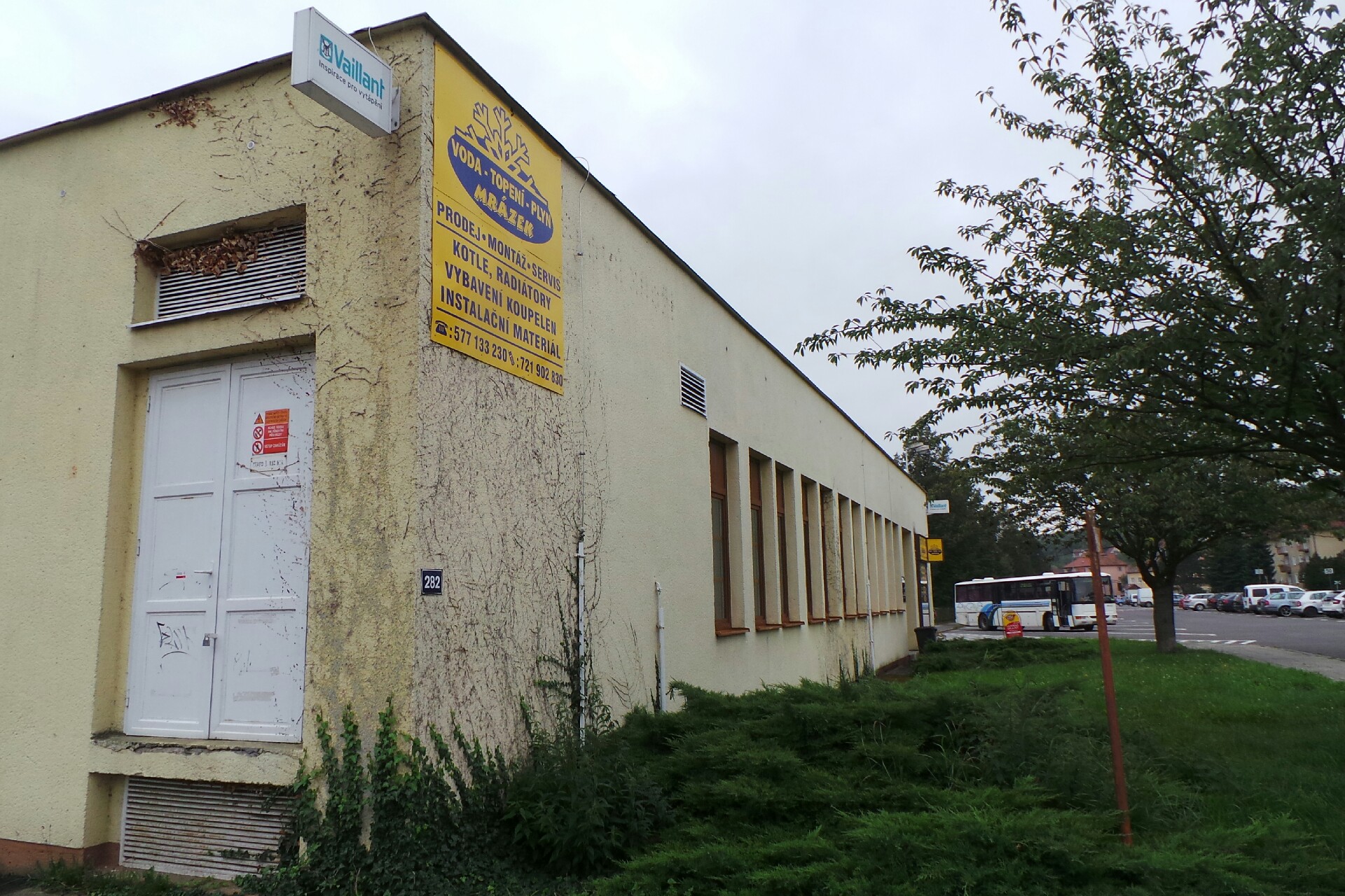 Voda -Topen í- Plyn, Roman Mrázek