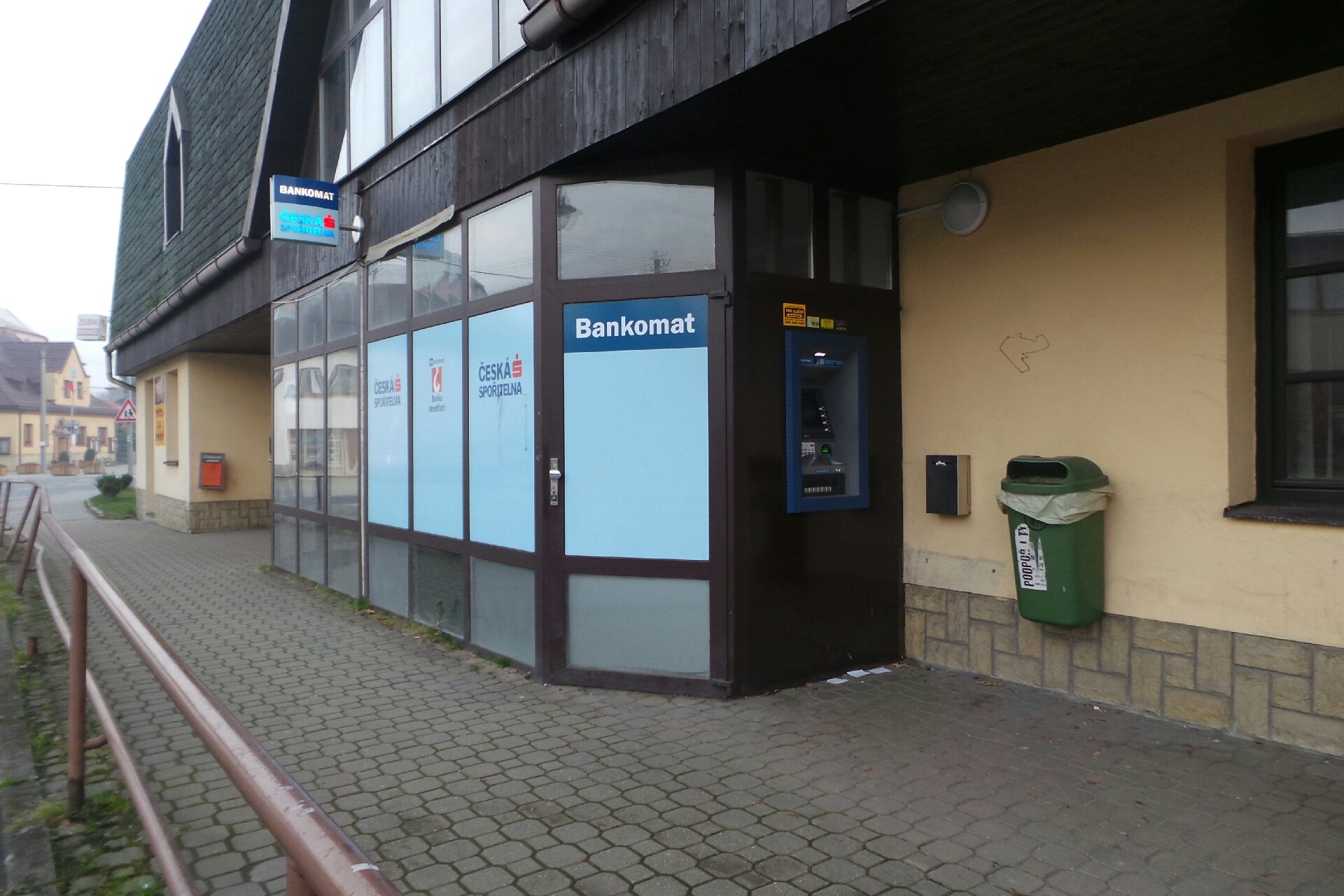 Bankomat České spořitelny foto 1