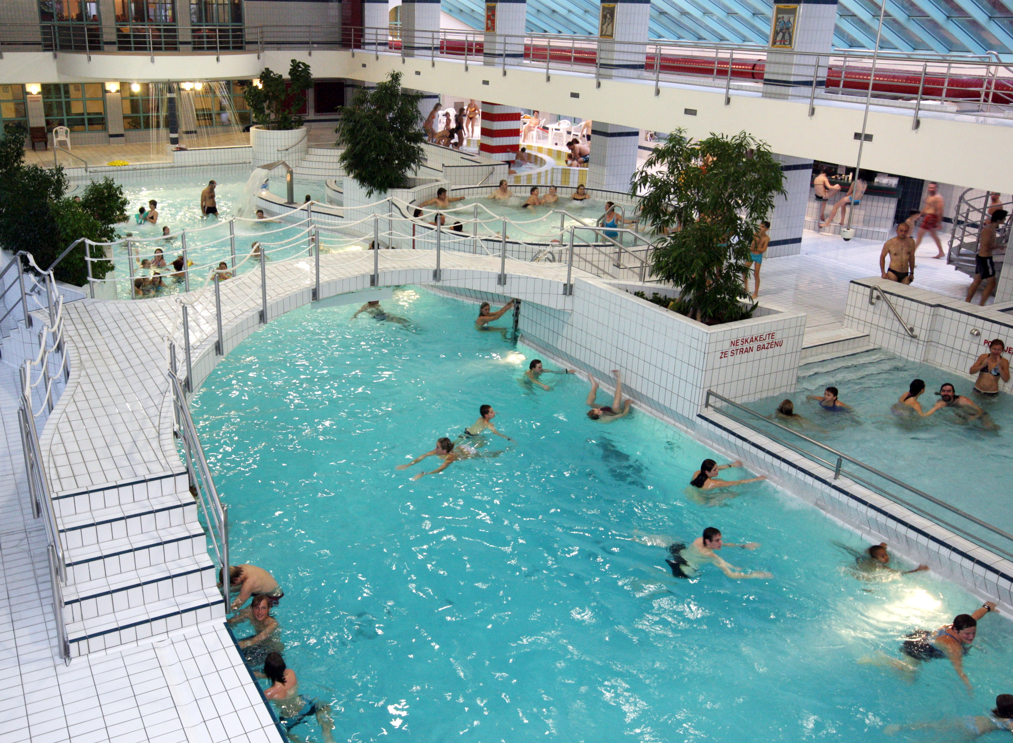 Městské lázně - aquacentrum Hradec Králové foto 2