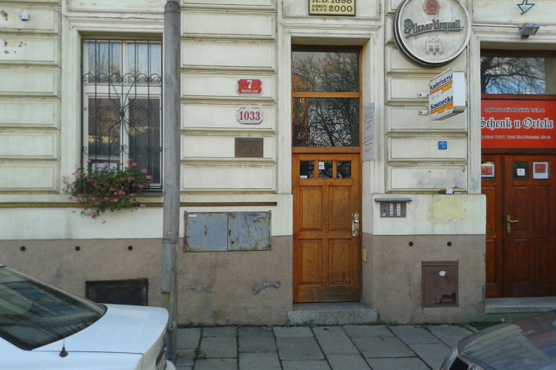 Nikola Hanzalíková - Kosmetický salon