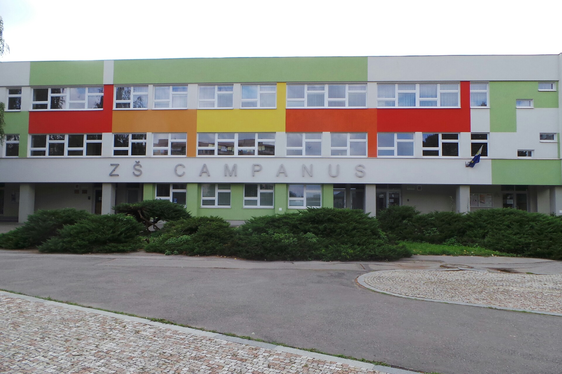 ZŠ Campanus, Praha 4