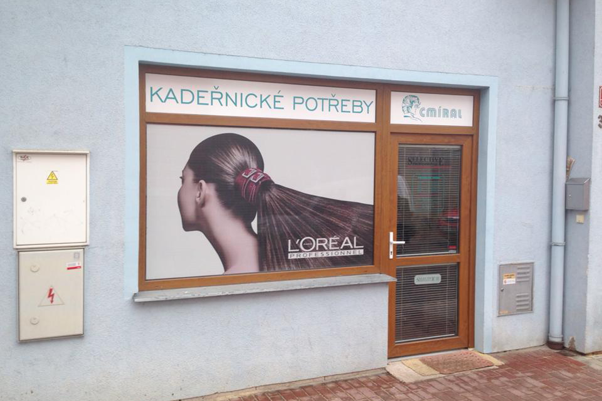 Cmíral - kadeřnické potřeby