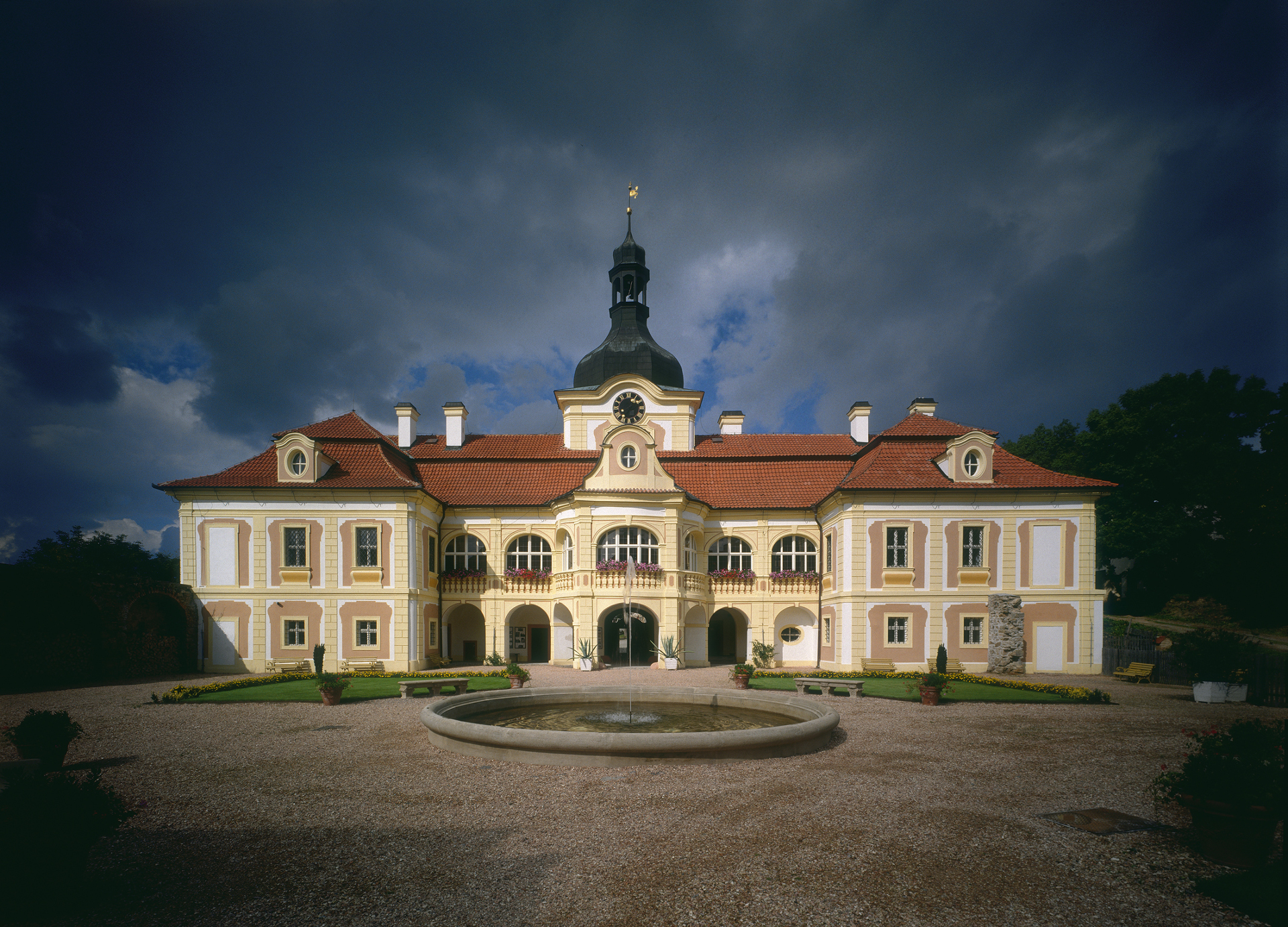 Státní zámek Nebílovy