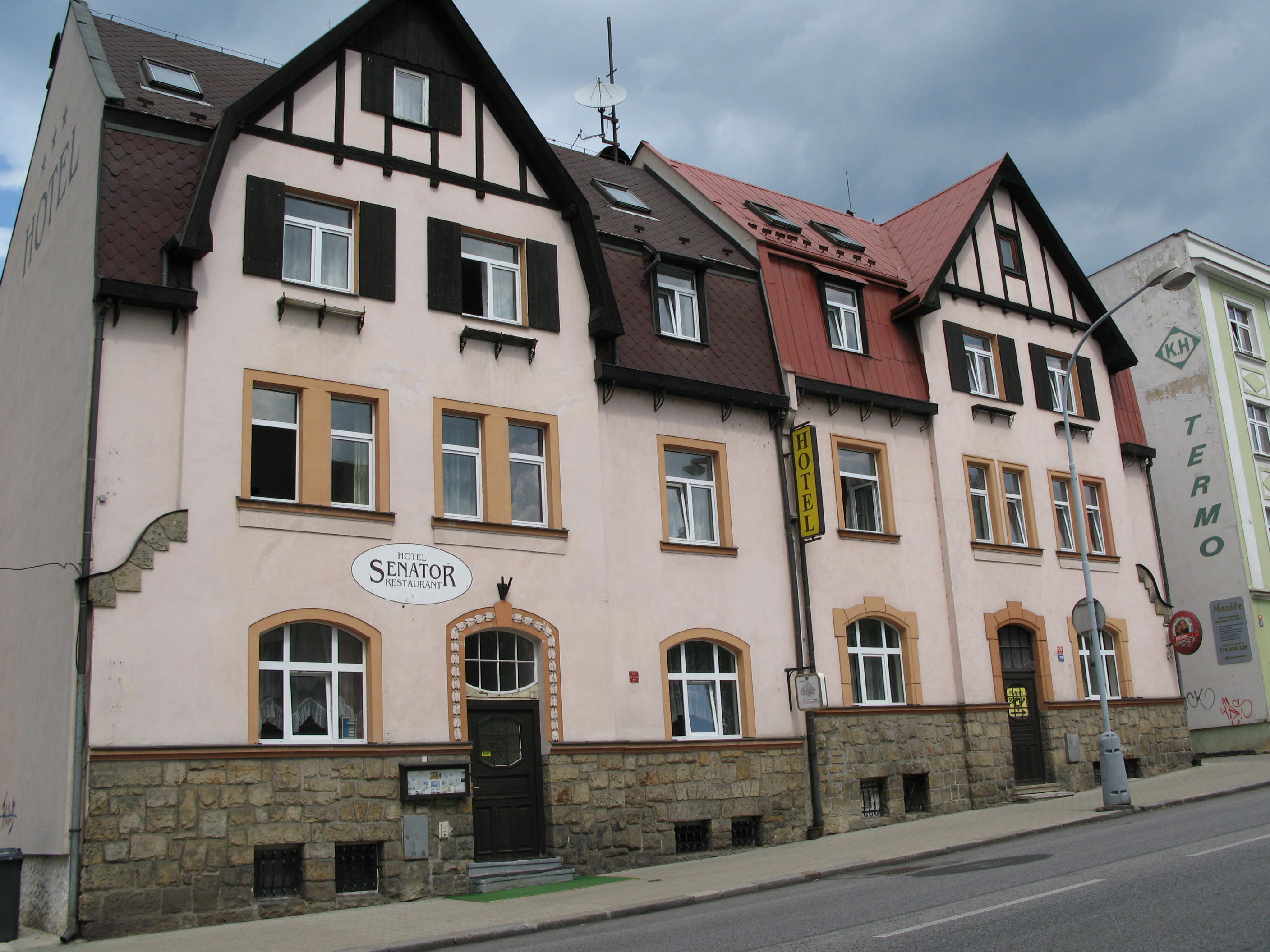 Hotel Senátor