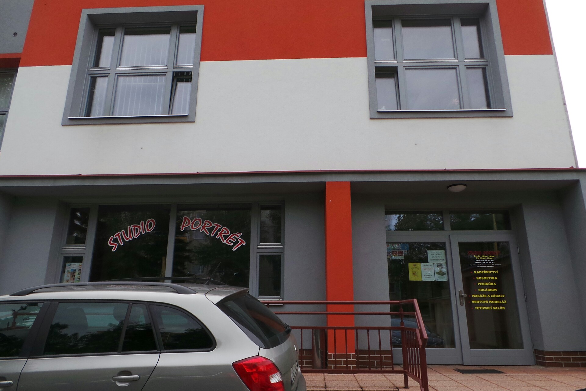 STUDIO PORTRÉT  - Andrea Gromnicová foto 1