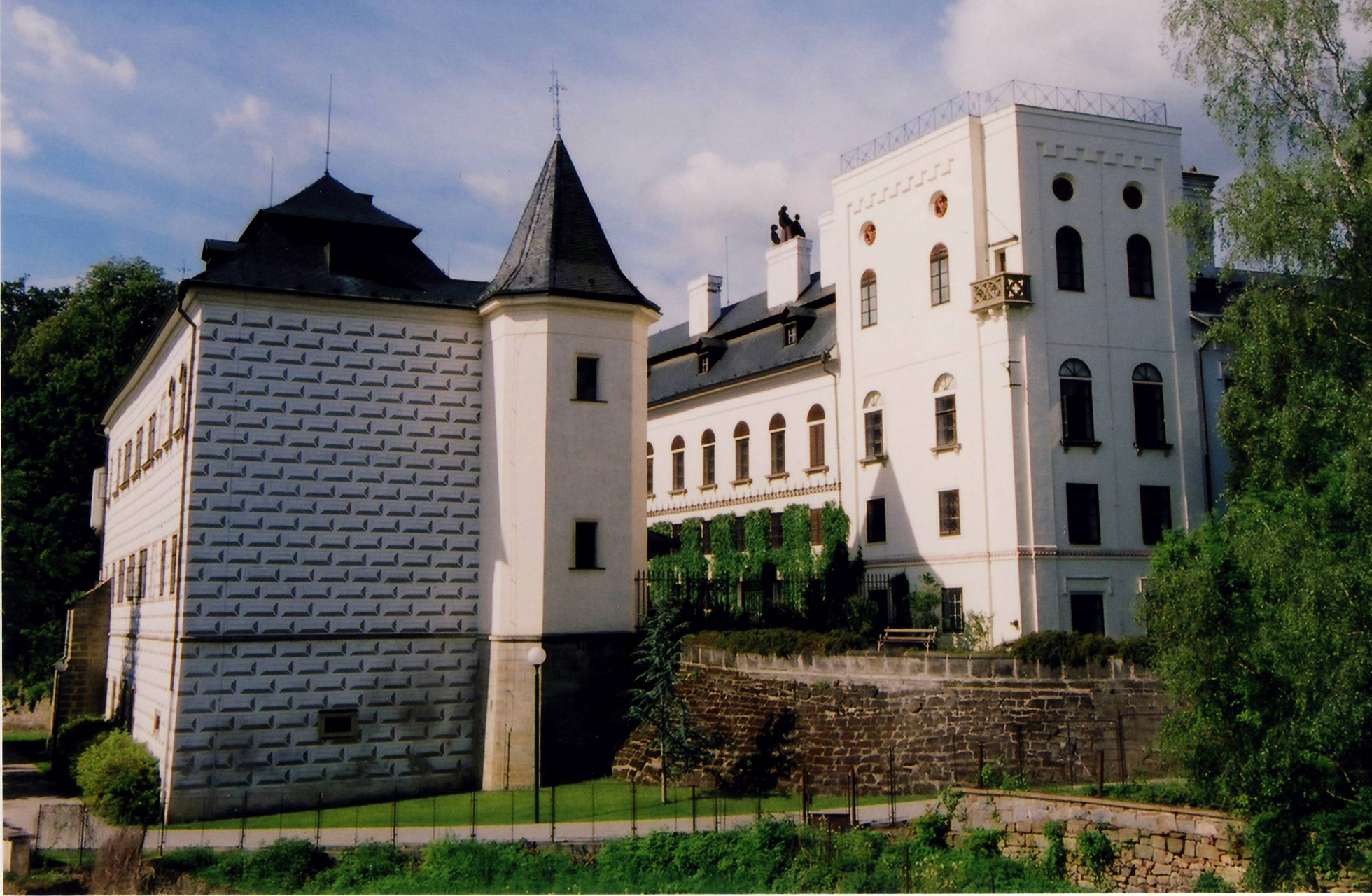 Státní zámek Slatiňany foto 3