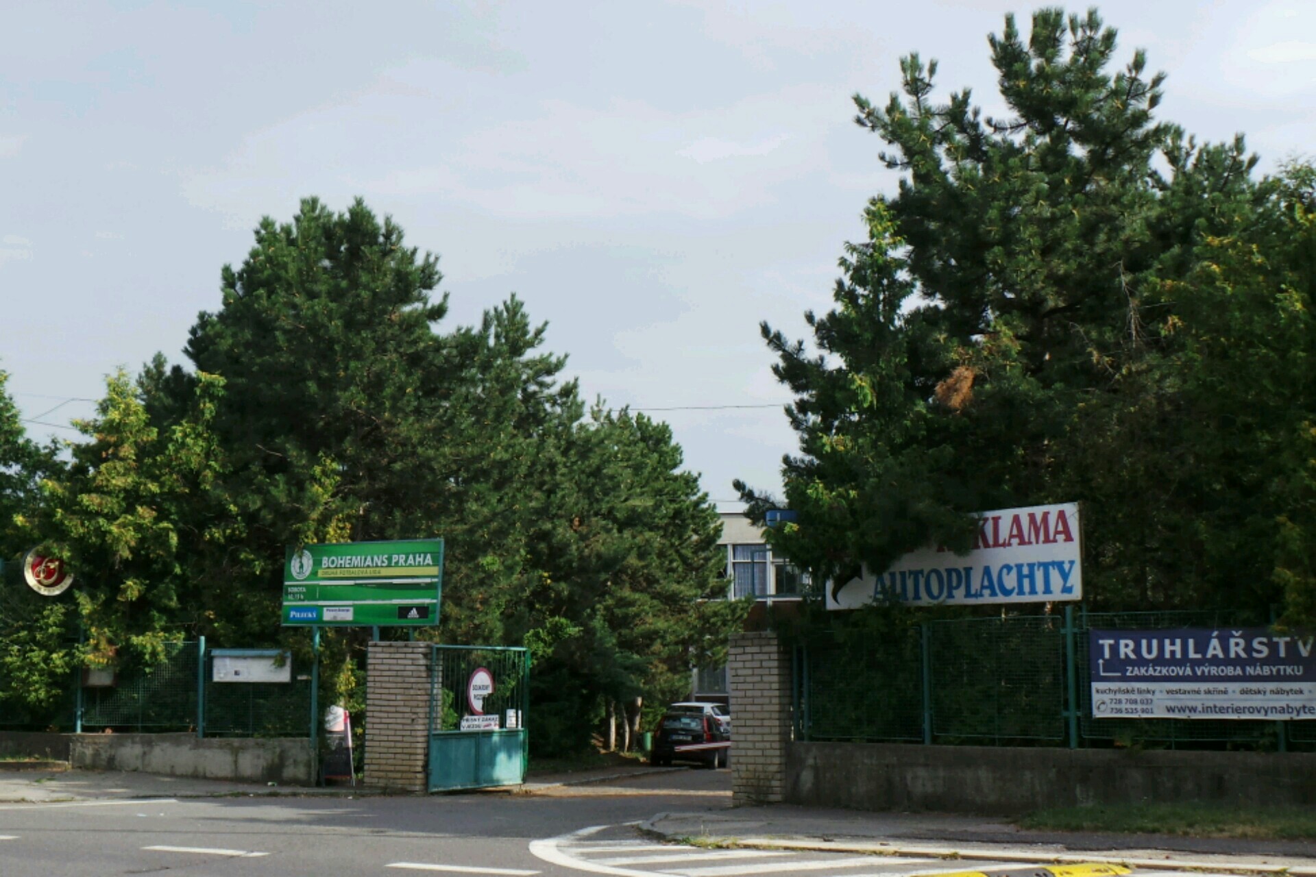 Autoplachty a konstrukce, spol. s r.o.