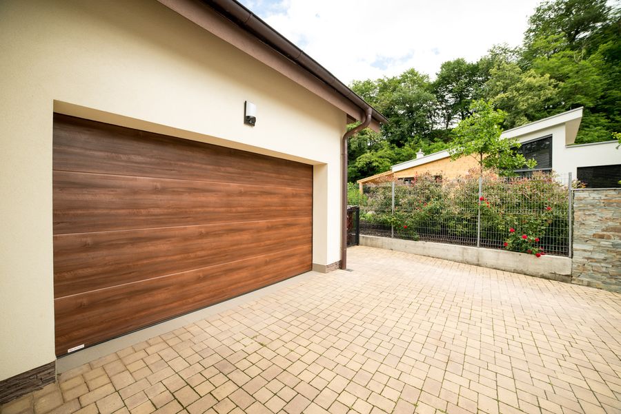 BUBÍK - vrata, brány, žaluzie, rolety foto 2