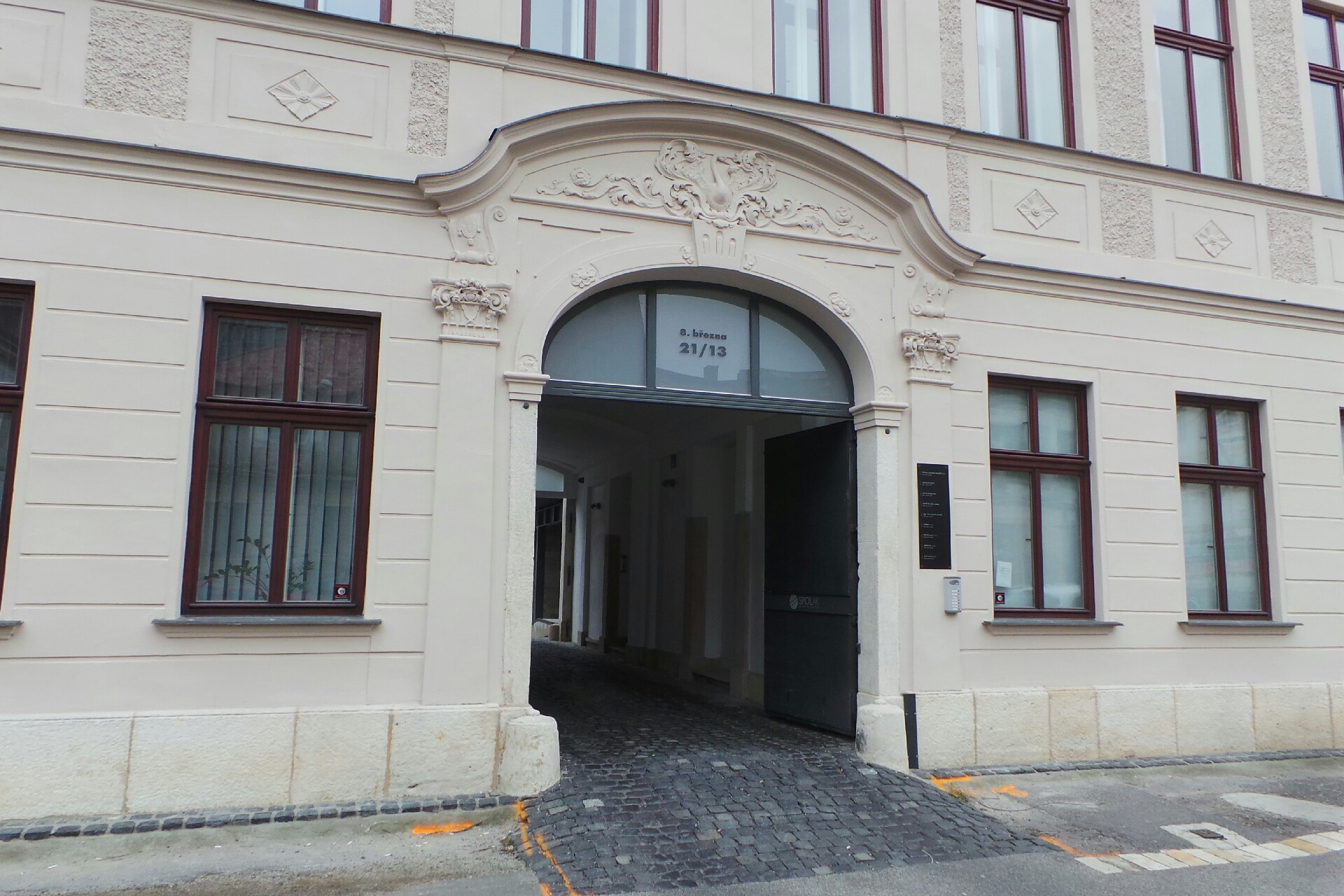 Monika Bažantová - dermaordinologie foto 1
