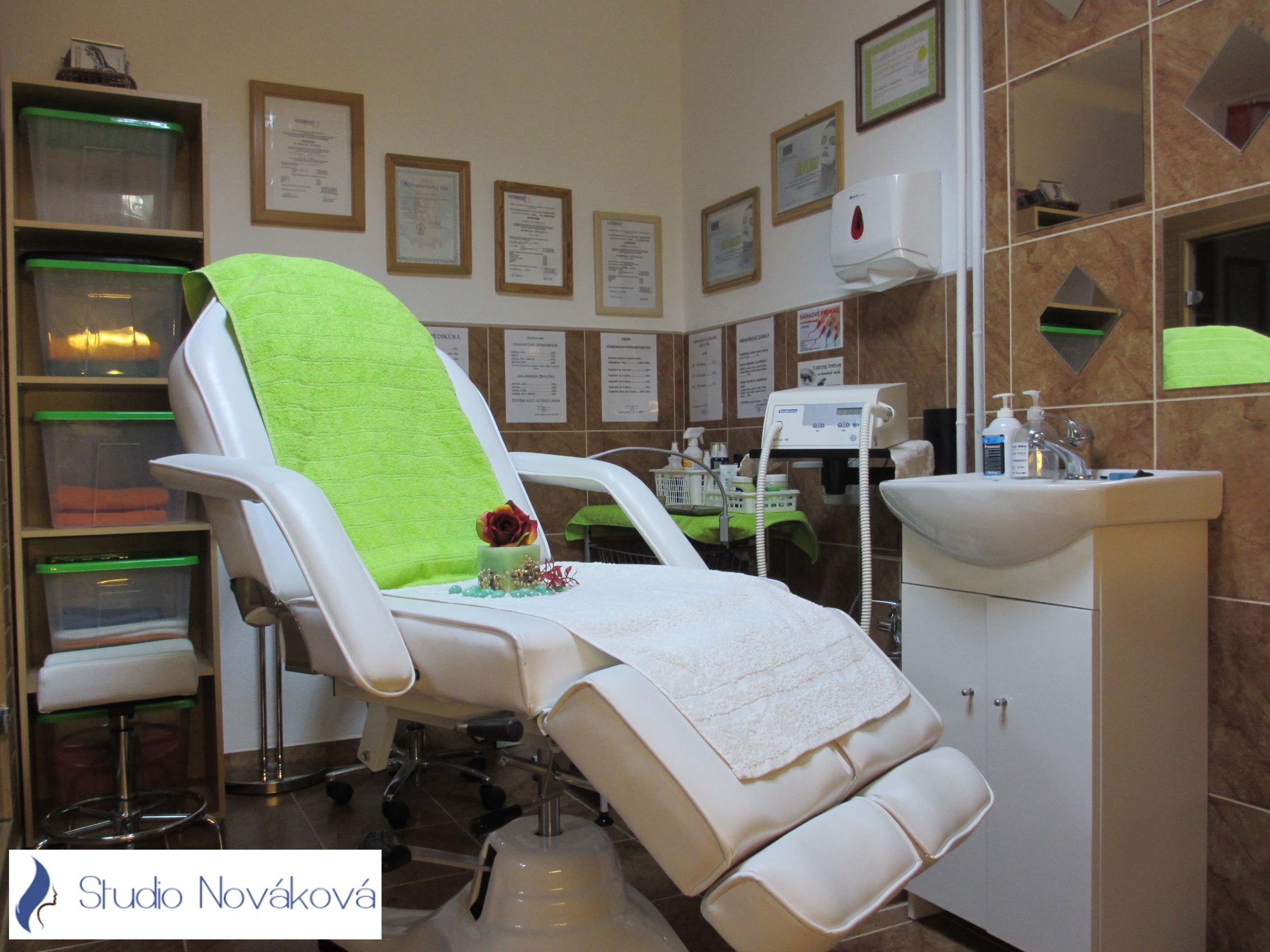 Kosmetické a nehtové studio Nováková foto 2