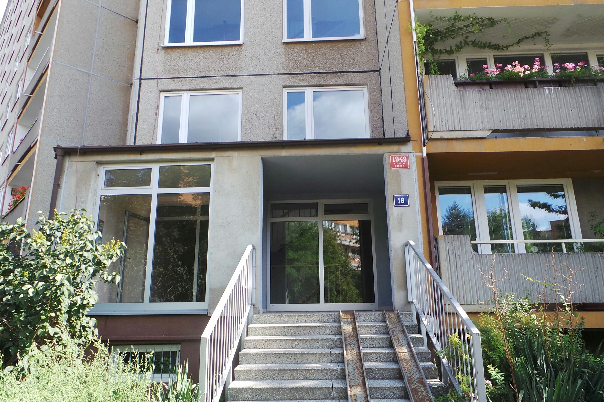 CUSTINS, spol. s r.o.