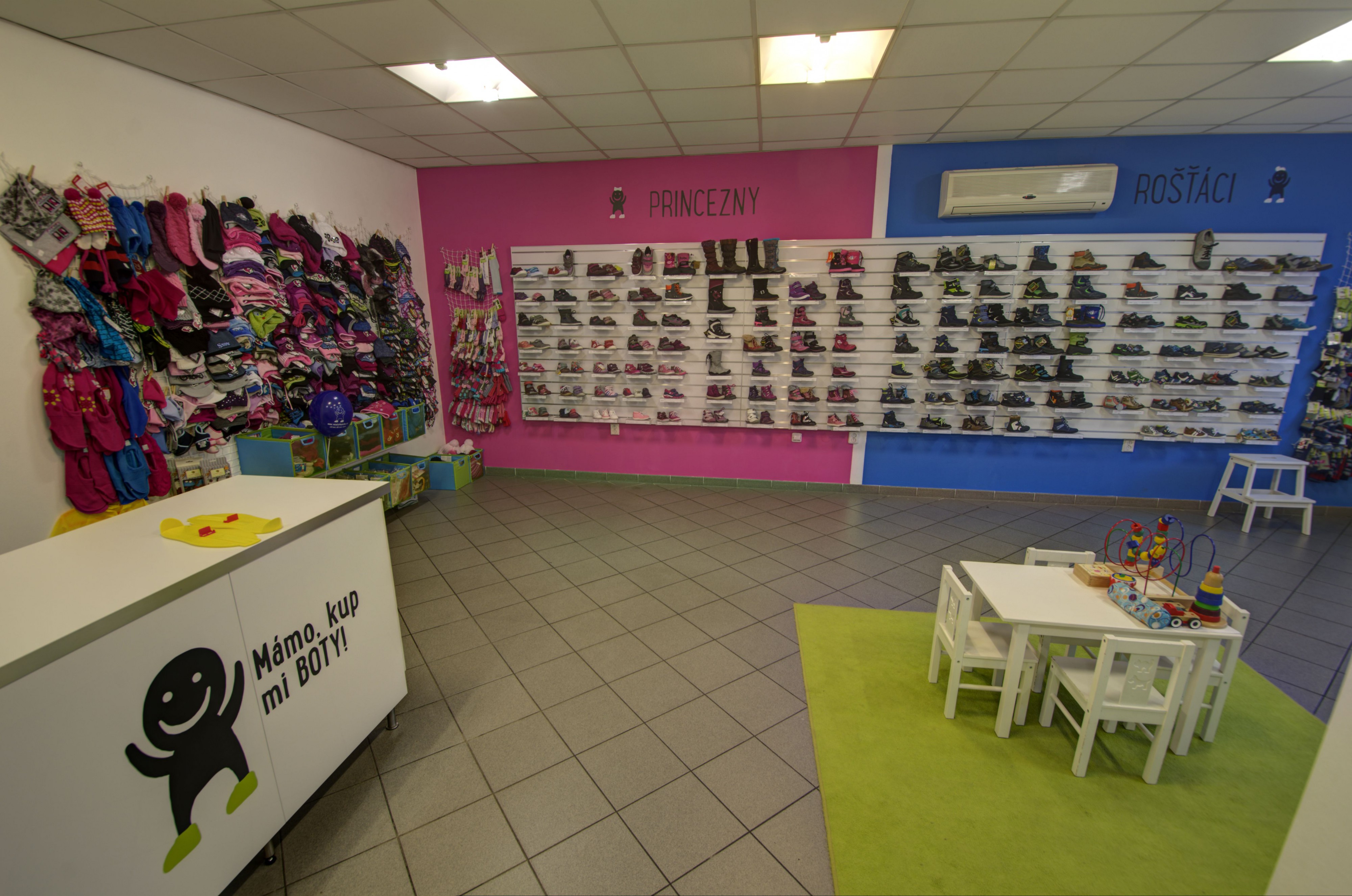 Zdravá dětská obuv Veselá Tkanička foto 2