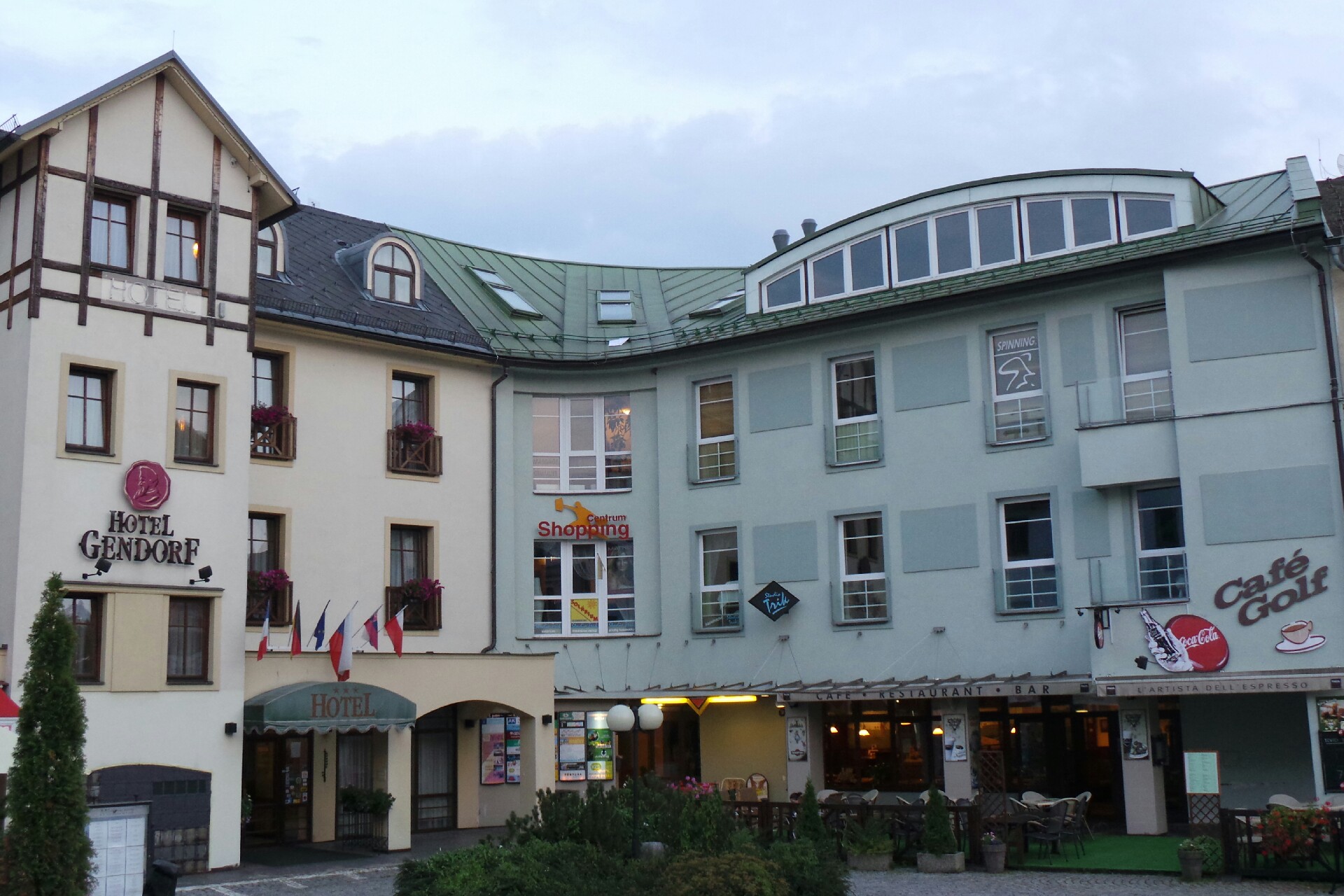 Alena Pávová - RÜBEZAHL REISEN foto 1